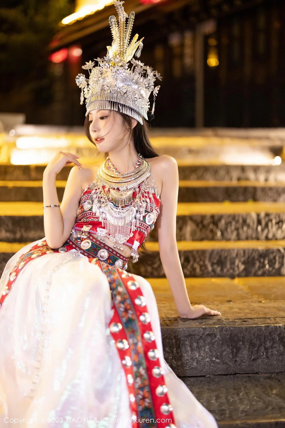 王馨瑶yanni性感黑色薄纱服配开档黑丝秀曼妙身姿绝美写真 第 6 张