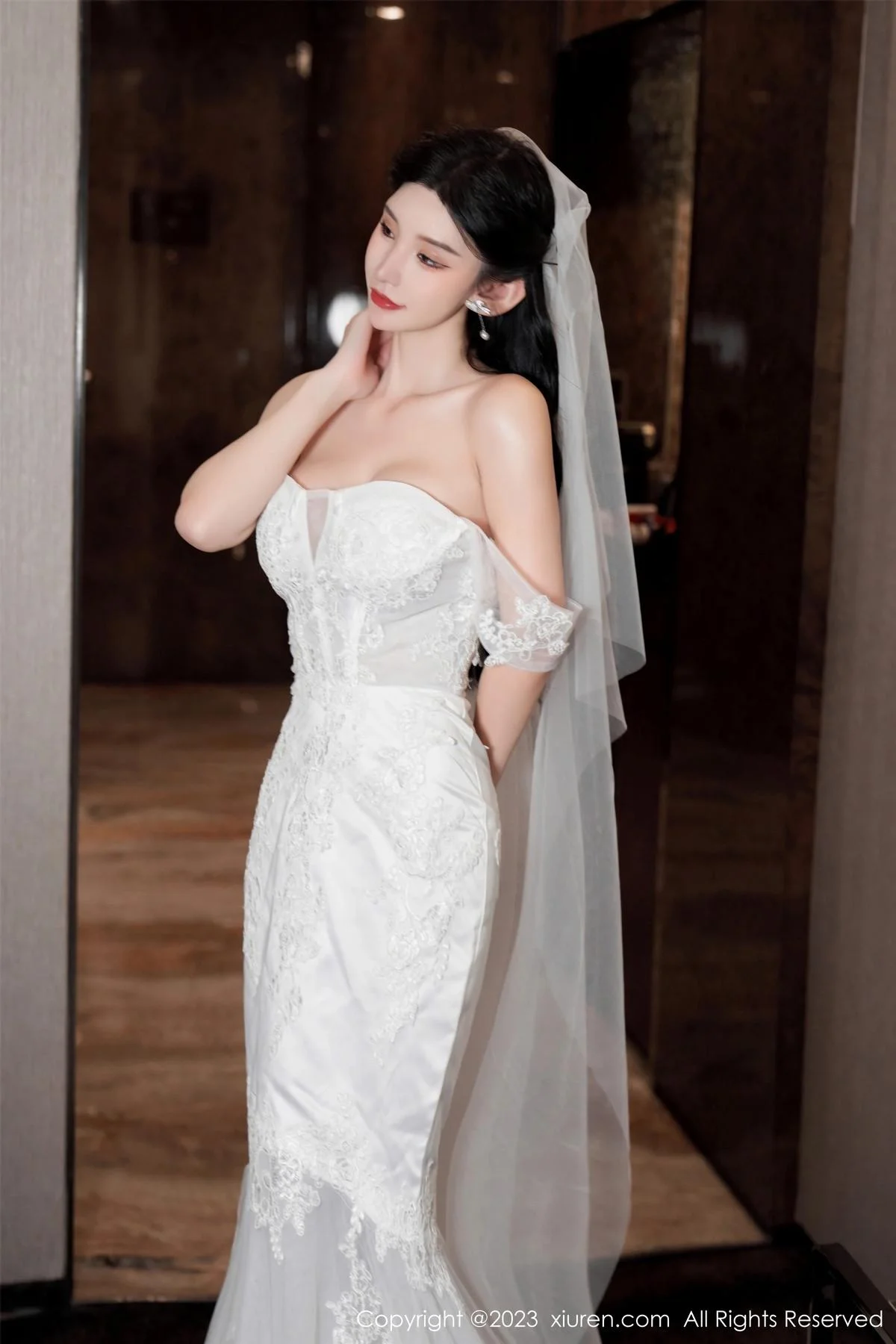 周于希Sally性感白色婚纱+白色蕾丝情趣服饰完美绝美写真 第 22 张