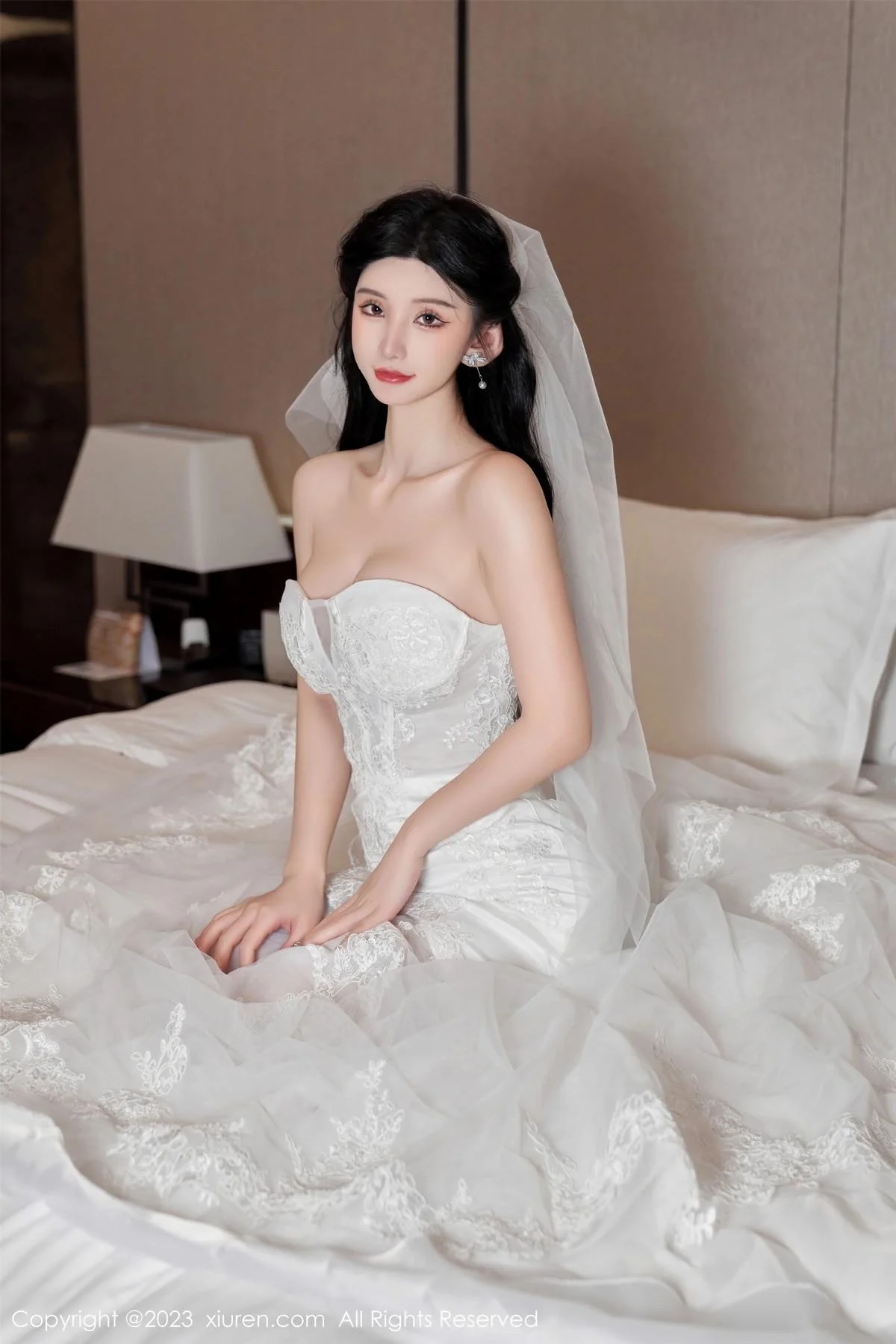 周于希Sally性感白色婚纱+白色蕾丝情趣服饰完美绝美写真 第 41 张
