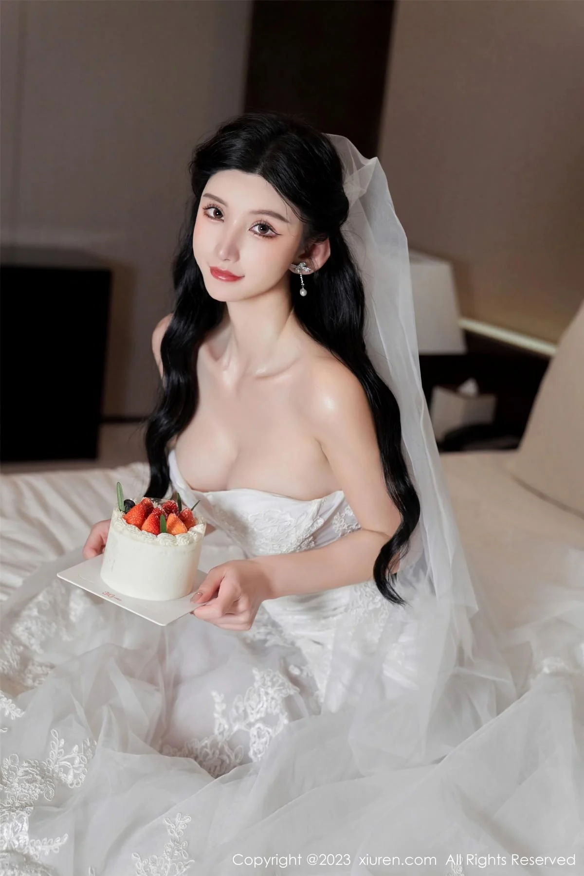 周于希Sally性感白色婚纱+白色蕾丝情趣服饰完美绝美写真 第 43 张