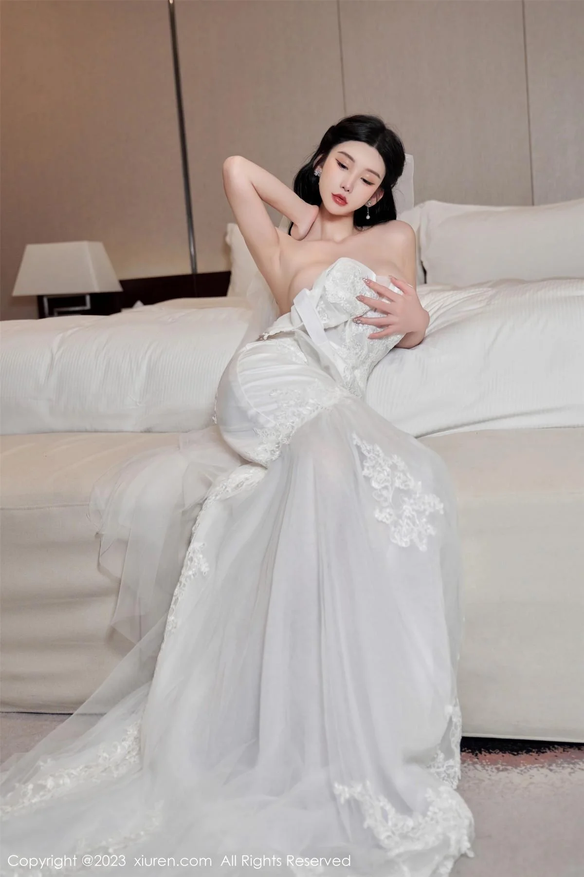周于希Sally性感白色婚纱+白色蕾丝情趣服饰完美绝美写真 第 50 张