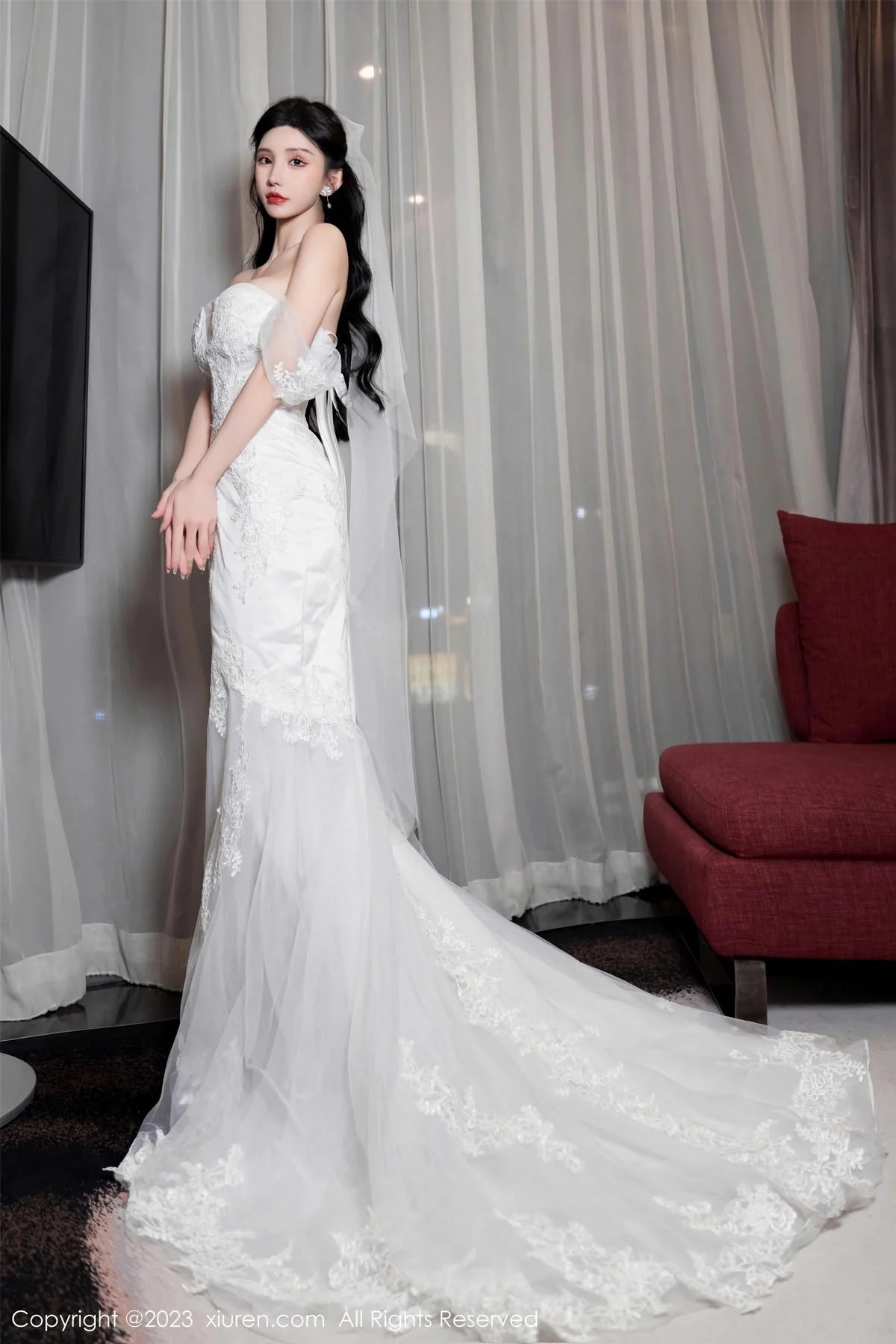 周于希Sally性感白色婚纱+白色蕾丝情趣服饰完美绝美写真 第 8 张