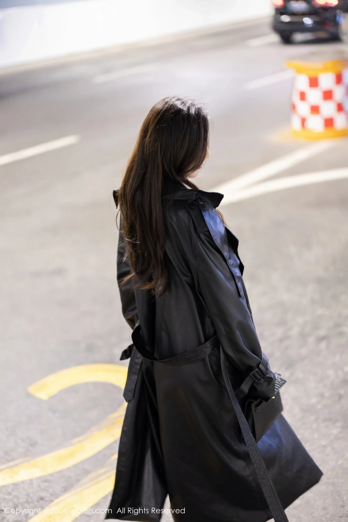 王馨瑶yanni黑色轻透情趣服饰配黑丝袜秀完美身材绝美写真 第 13 张