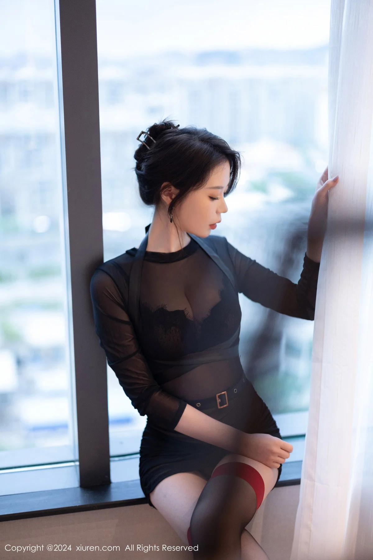 梦心玥性感黑色轻透连衣短裙露黑色内衣配黑丝袜魅惑写真 第 9 张
