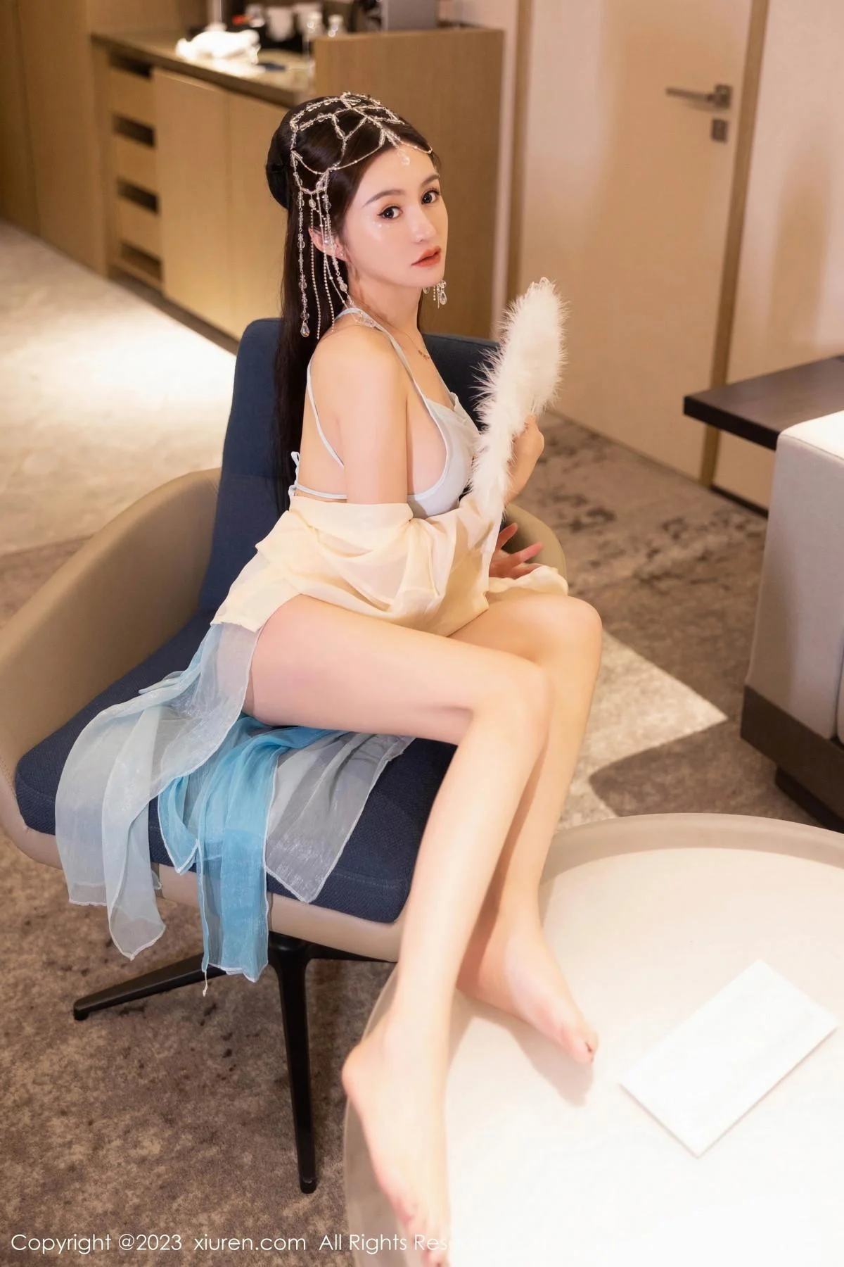 唐宁宁私房浴室性感浅色薄纱古装服饰秀丰腴身姿绝美写真 第 15 张