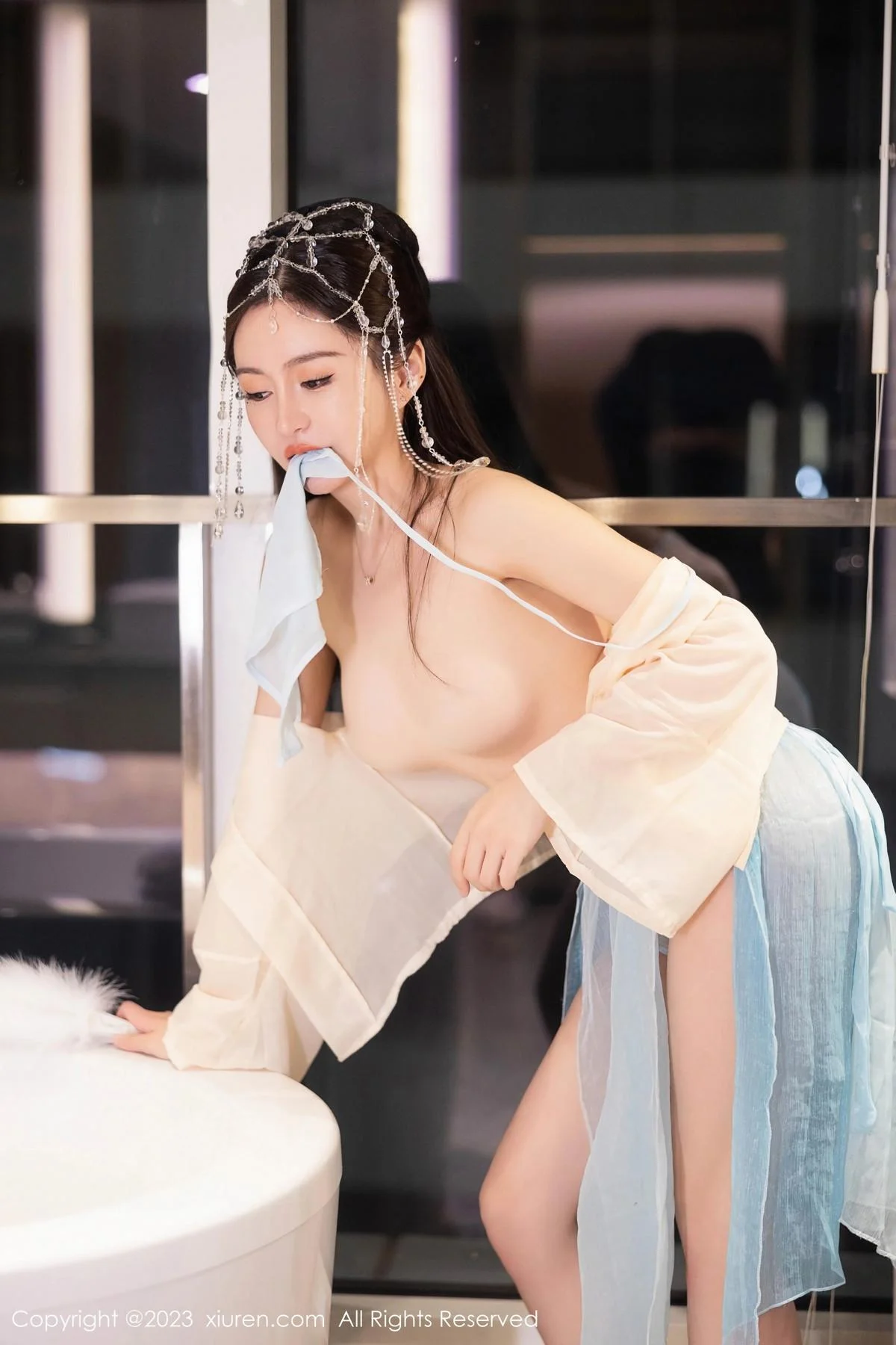 唐宁宁私房浴室性感浅色薄纱古装服饰秀丰腴身姿绝美写真 第 61 张