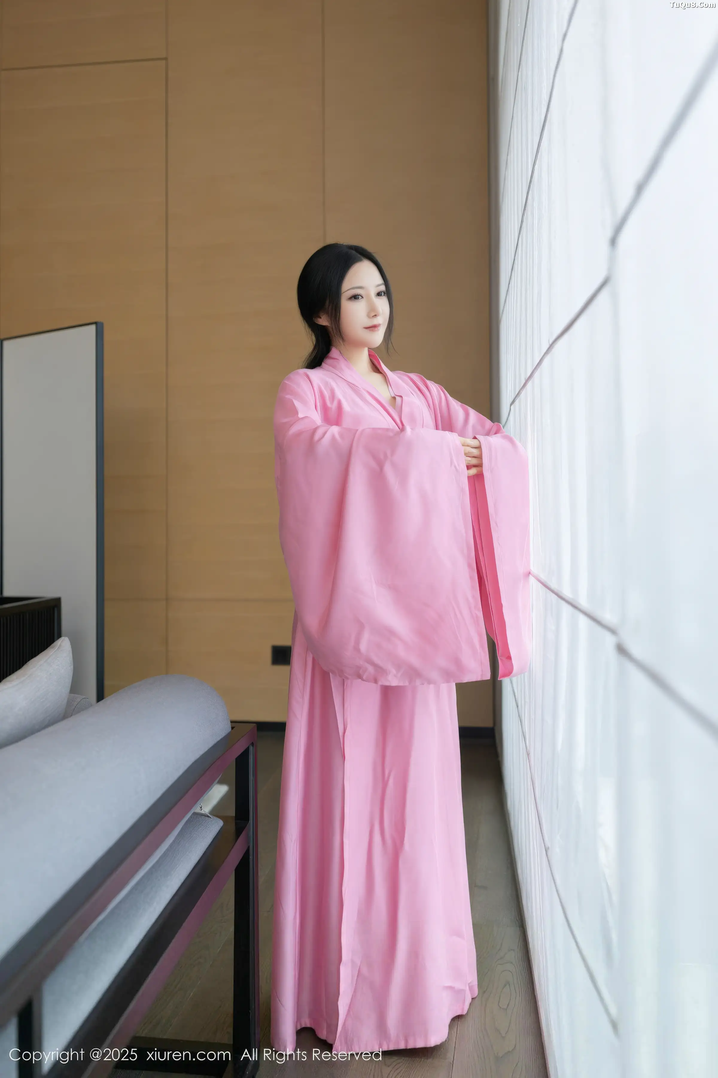 鱼子酱Fish性感粉色月影纱配超薄肉丝秀曼妙身姿绝美写真 第 11 张