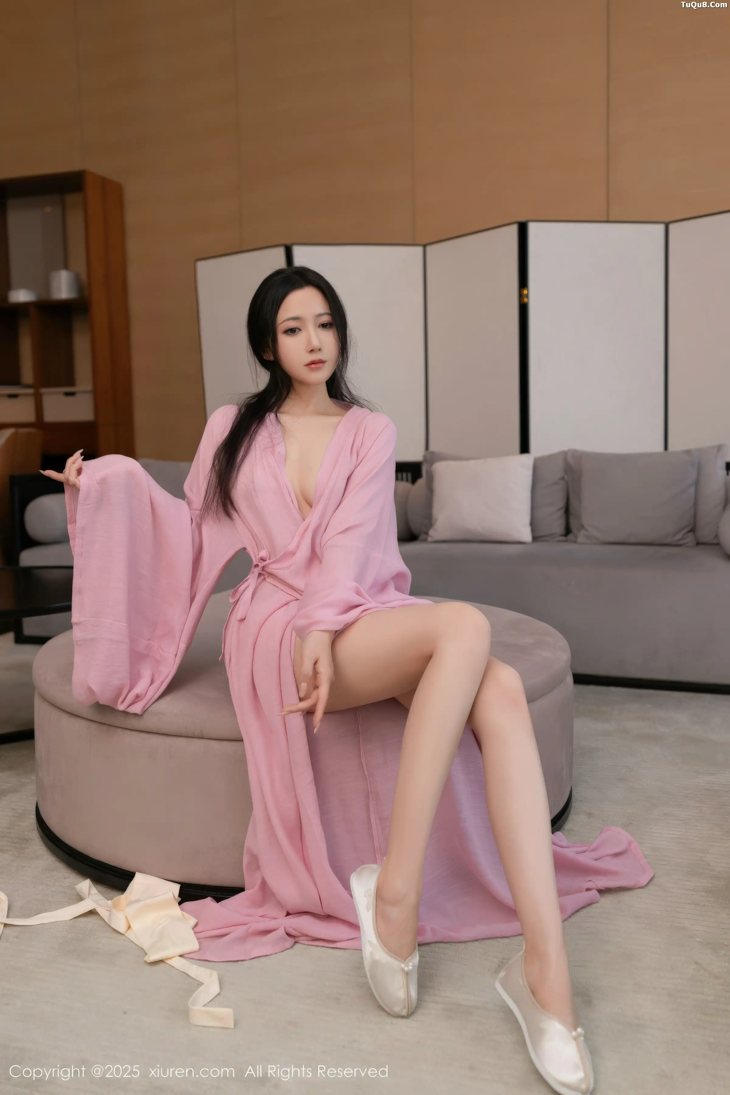 鱼子酱Fish性感粉色月影纱配超薄肉丝秀曼妙身姿绝美写真 第 112 张