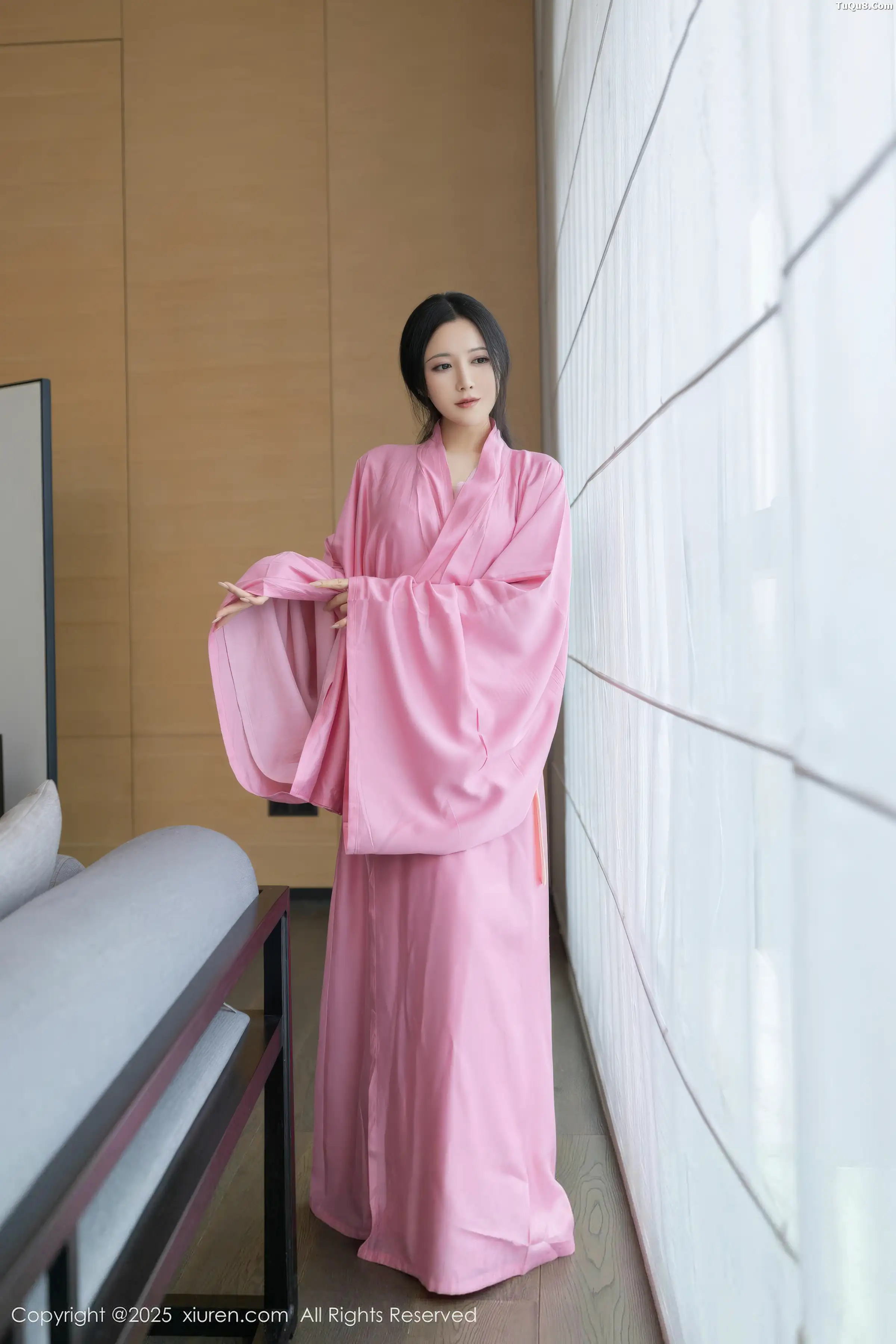 鱼子酱Fish性感粉色月影纱配超薄肉丝秀曼妙身姿绝美写真 第 12 张