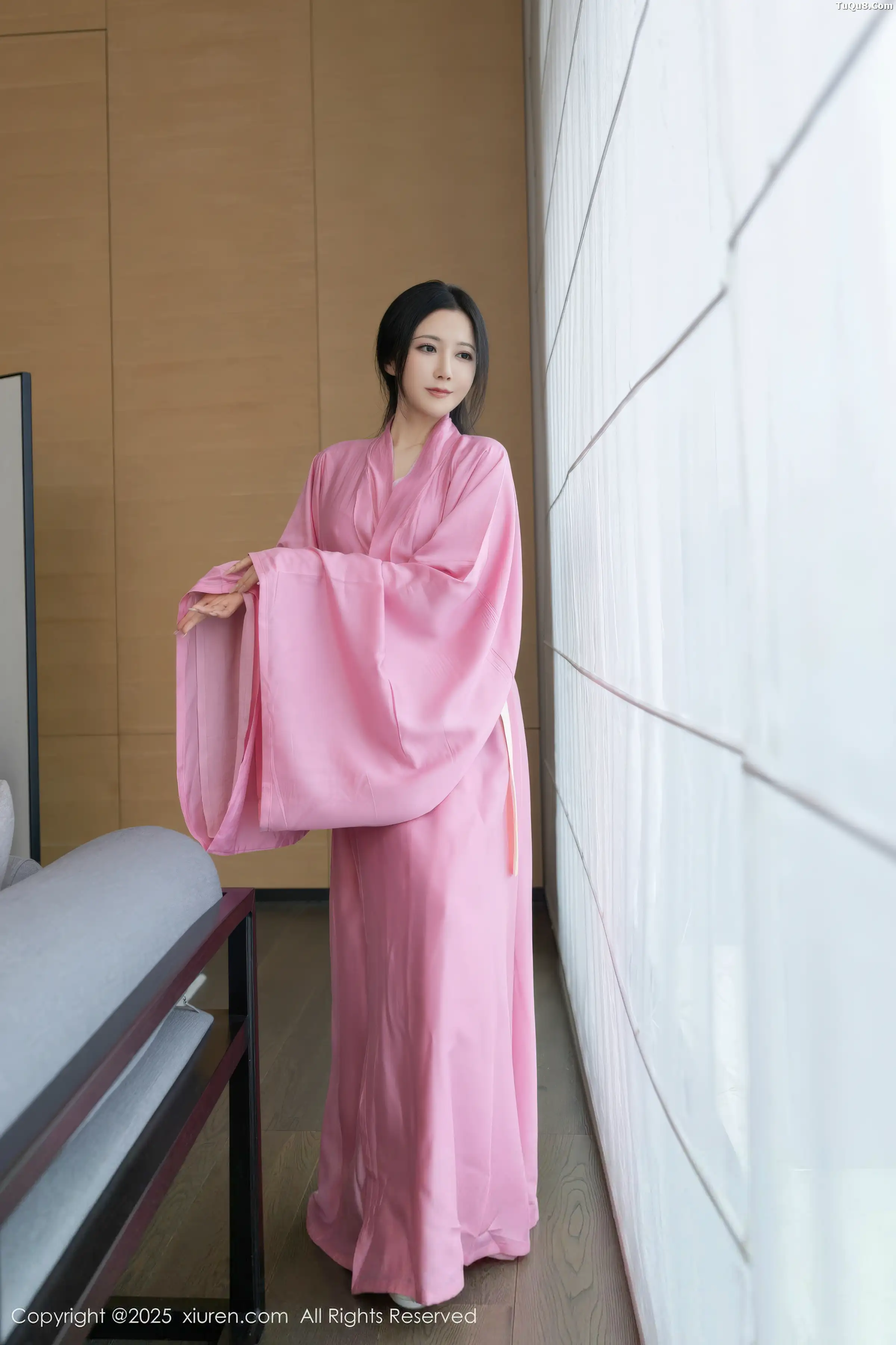鱼子酱Fish性感粉色月影纱配超薄肉丝秀曼妙身姿绝美写真 第 14 张