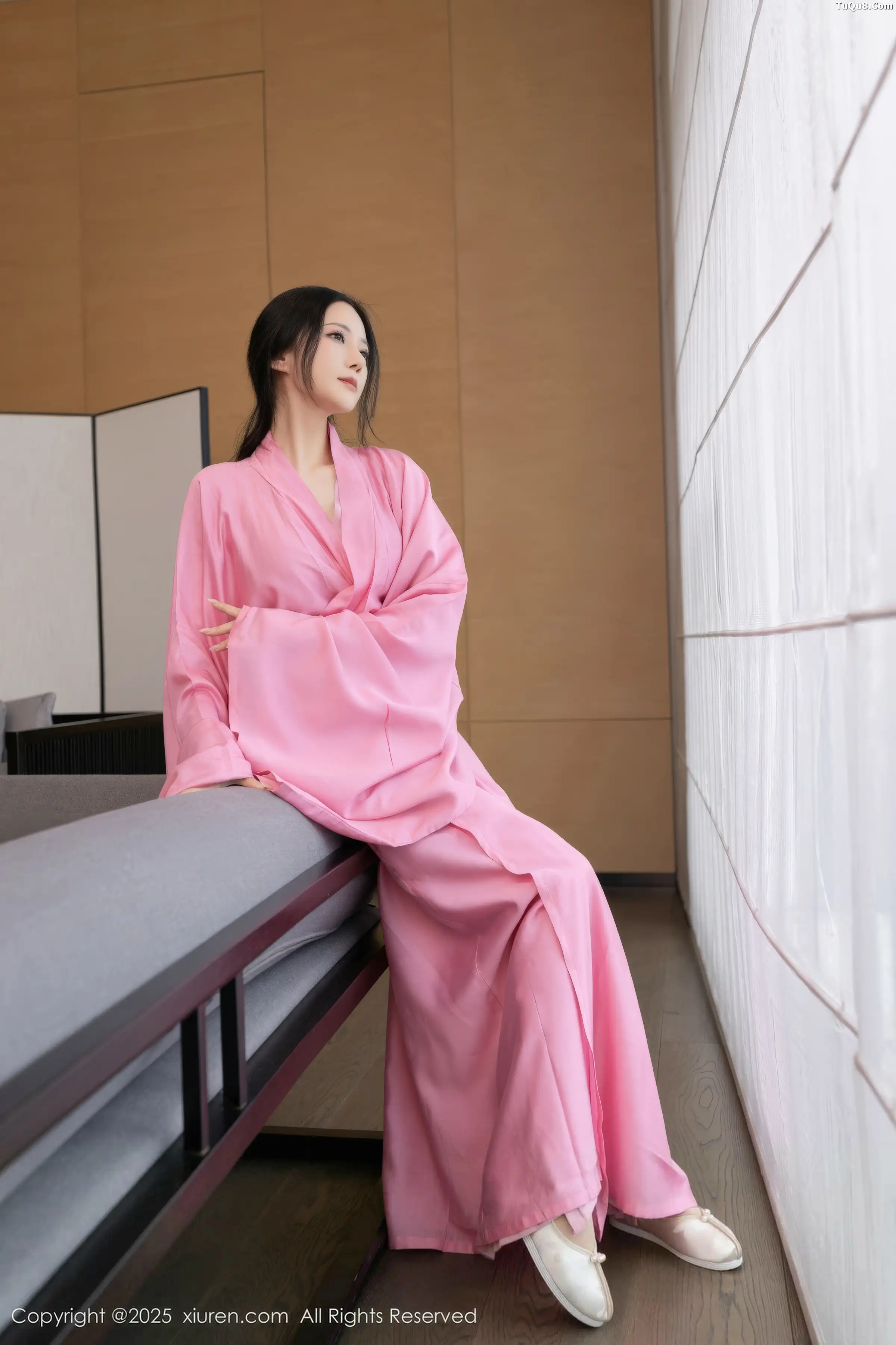 鱼子酱Fish性感粉色月影纱配超薄肉丝秀曼妙身姿绝美写真 第 20 张