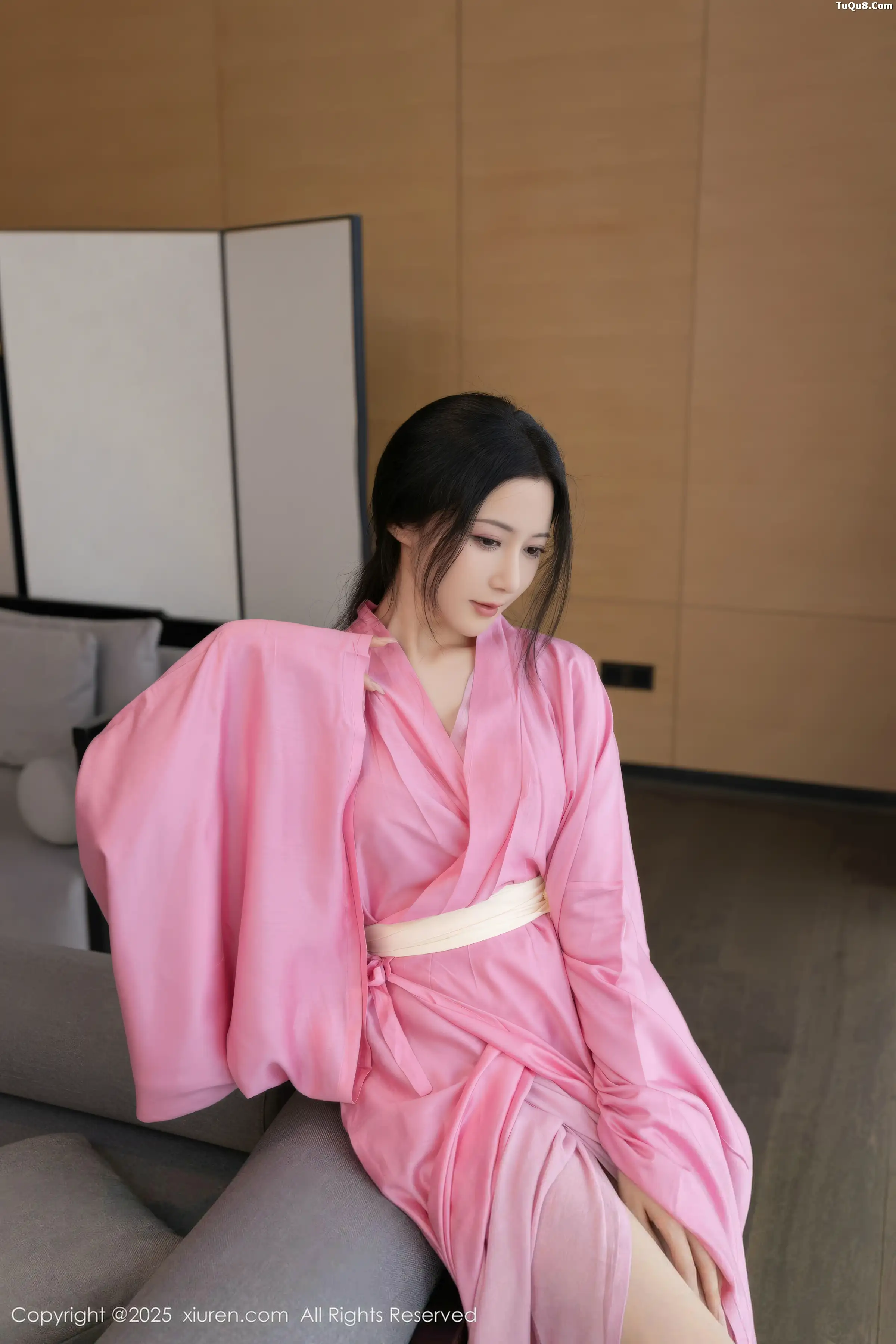 鱼子酱Fish性感粉色月影纱配超薄肉丝秀曼妙身姿绝美写真 第 22 张