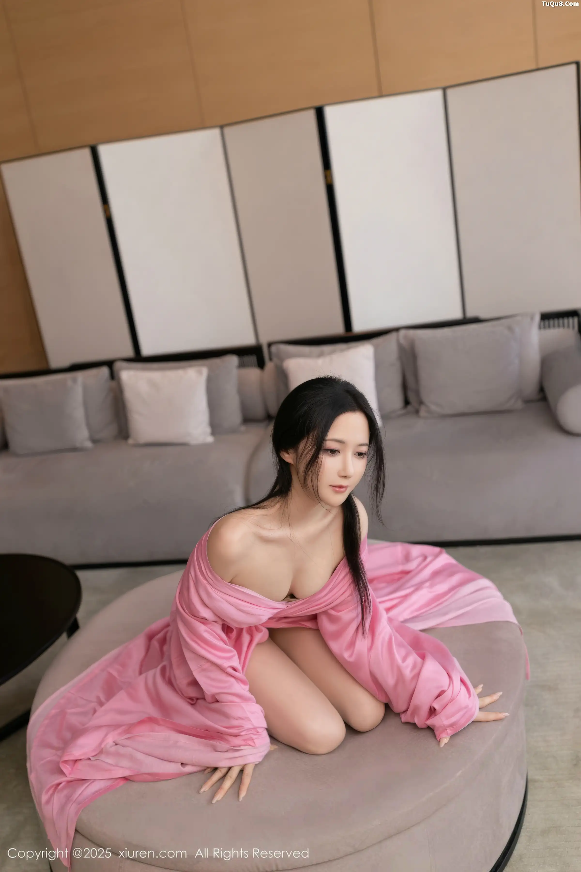 鱼子酱Fish性感粉色月影纱配超薄肉丝秀曼妙身姿绝美写真 第 52 张
