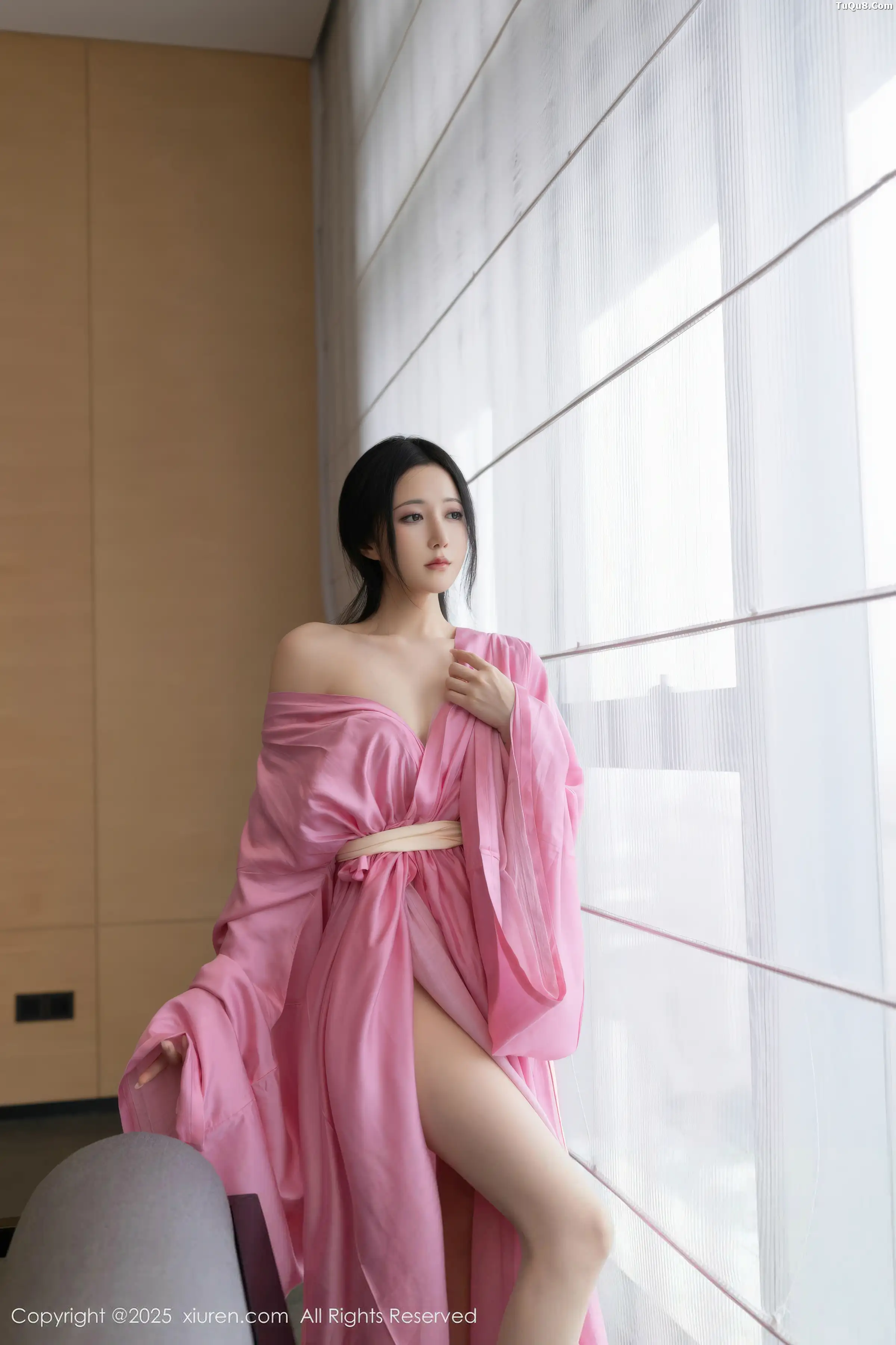 鱼子酱Fish性感粉色月影纱配超薄肉丝秀曼妙身姿绝美写真 第 68 张