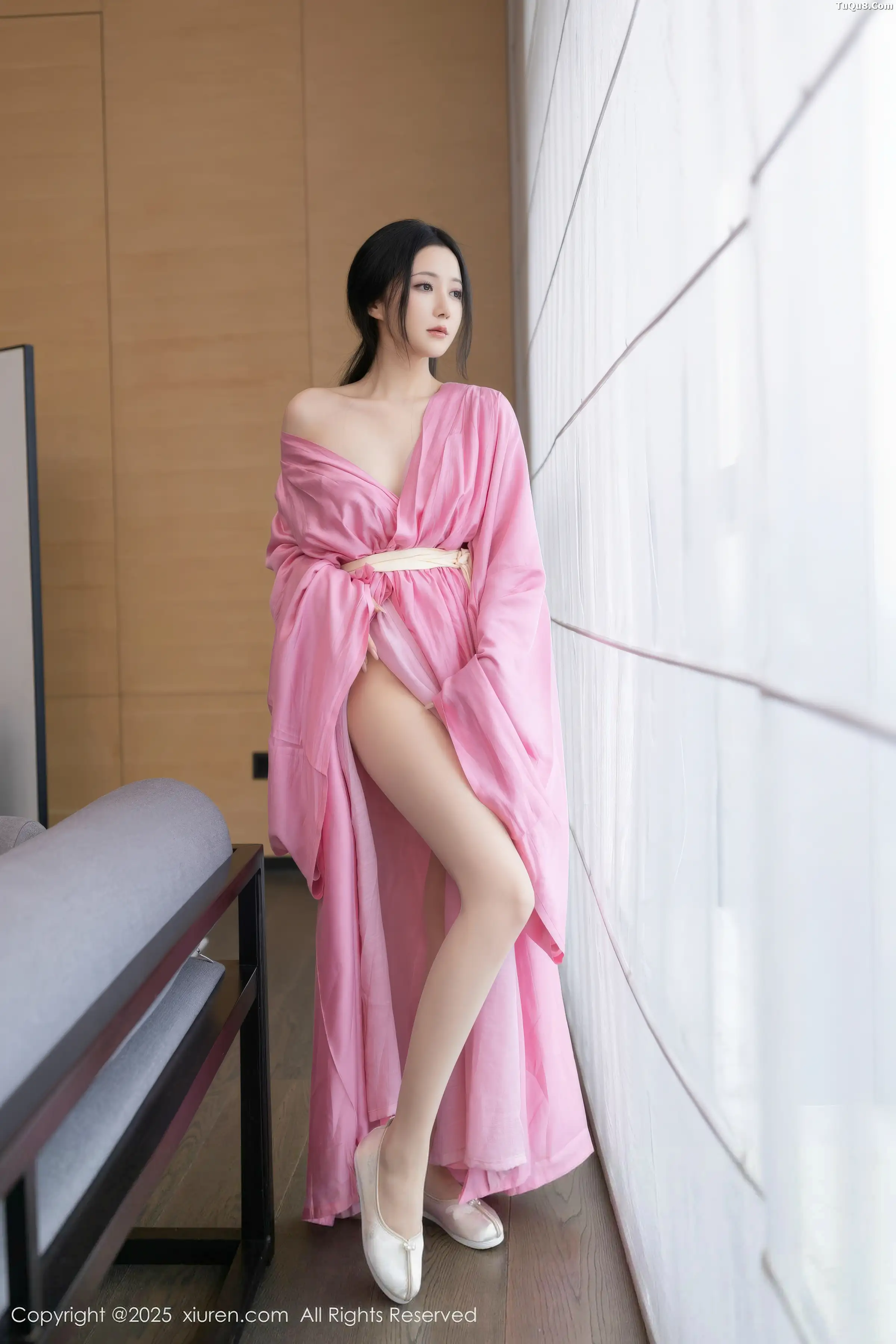 鱼子酱Fish性感粉色月影纱配超薄肉丝秀曼妙身姿绝美写真 第 83 张
