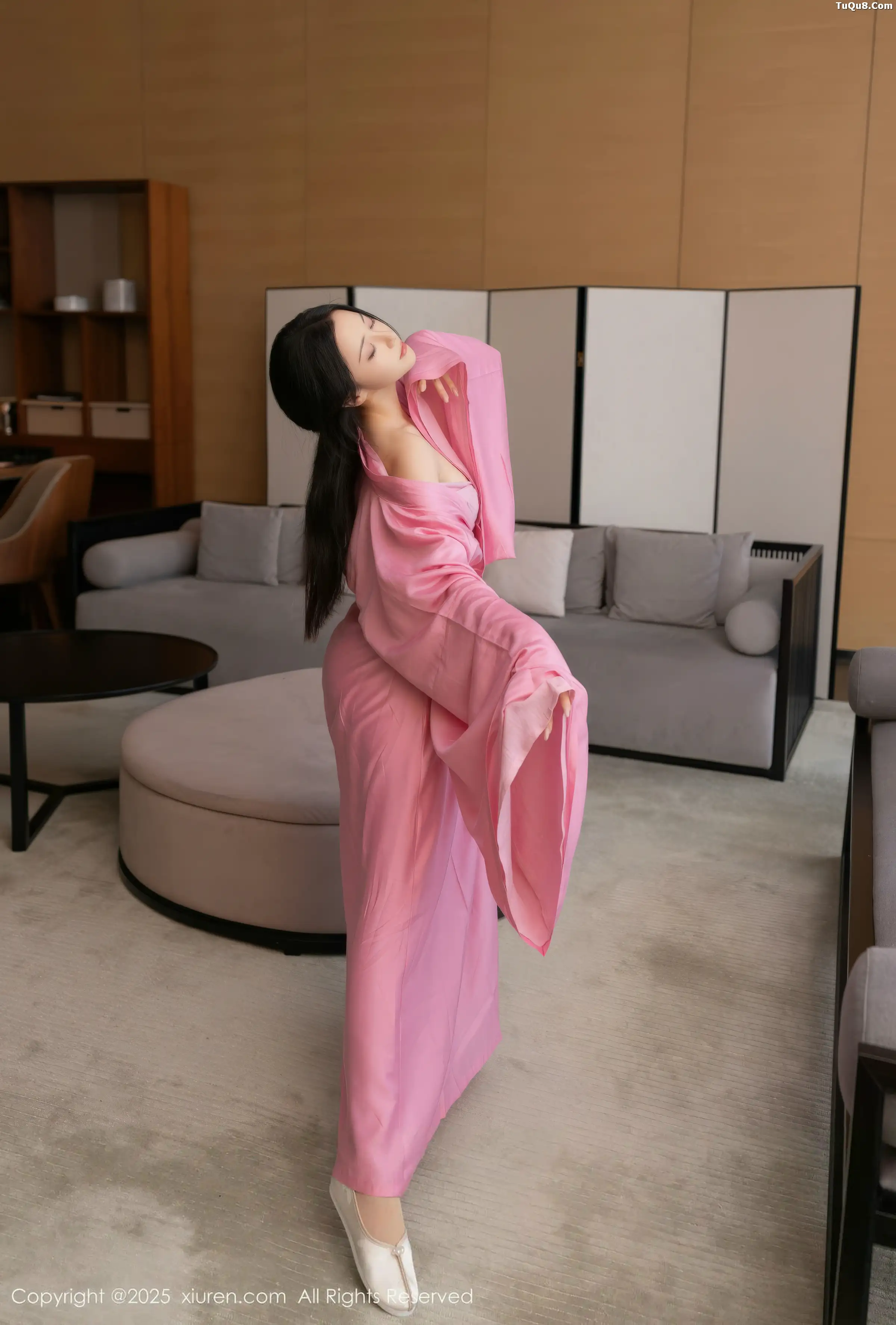 鱼子酱Fish性感粉色月影纱配超薄肉丝秀曼妙身姿绝美写真 第 90 张