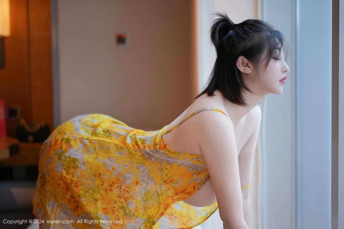 妲己_Toxic性感黄色花纹吊带短裙秀雪峰美臀完美绝美写真 第 58 张
