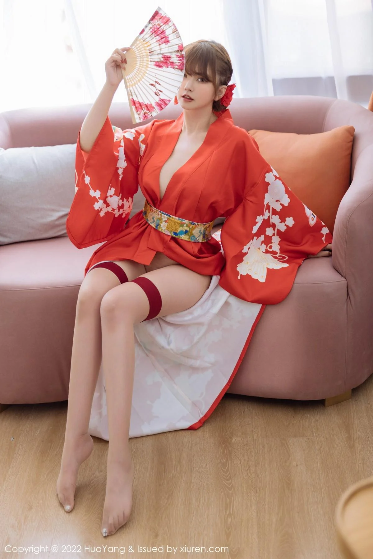 张思允Nice西双版纳旅拍红色真空和服半脱露豪乳绝美写真 第 22 张