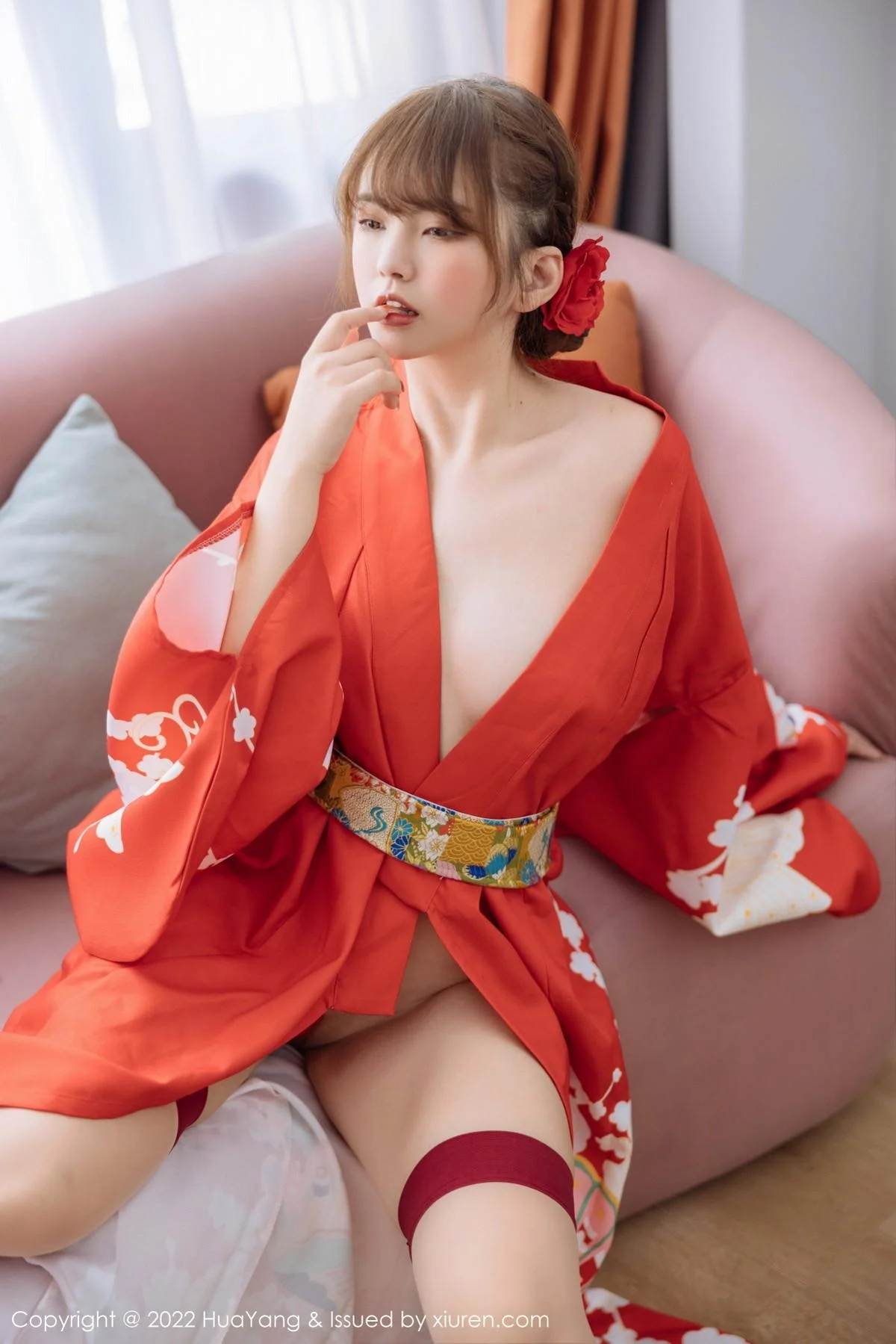 张思允Nice西双版纳旅拍红色真空和服半脱露豪乳绝美写真 第 24 张