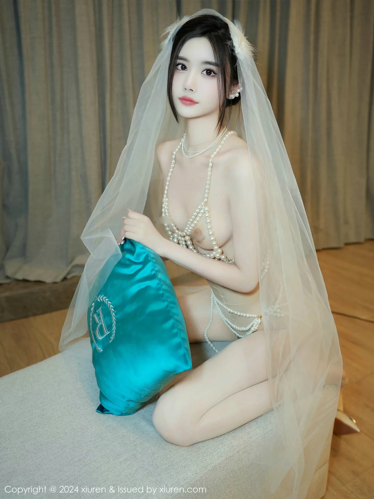 Erikaki性感薄透情趣婚纱配超薄无内肉丝秀火辣身材绝美写真 第 93 张