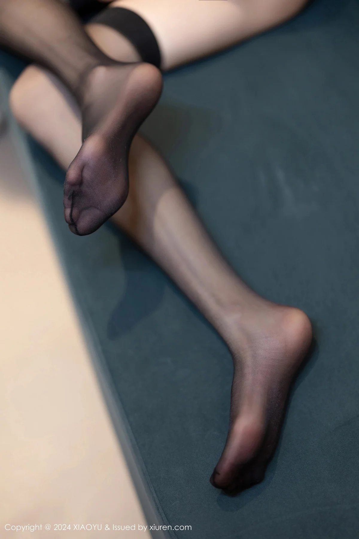 程程程银色连衣长裙+黑色轻透情趣服饰秀曼妙身姿绝美写真 第 126 张