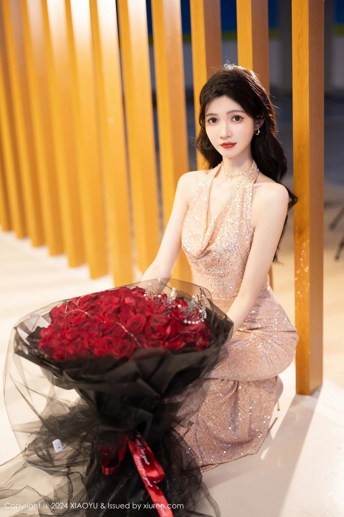 程程程银色连衣长裙+黑色轻透情趣服饰秀曼妙身姿绝美写真 第 20 张