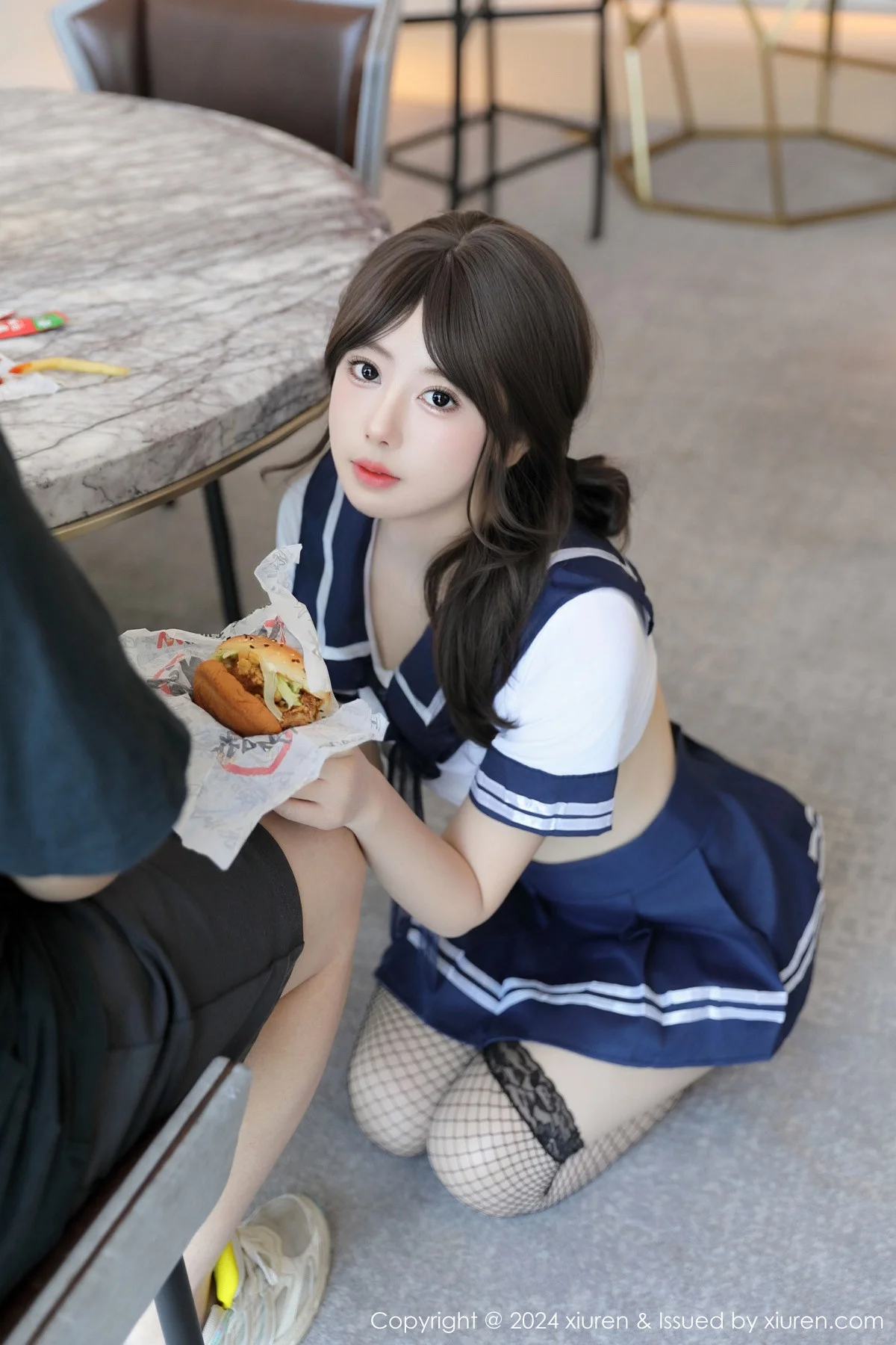 桃妖夭性感白色学妹制服配黑丝网袜秀娇美身段完美绝美写真 第 101 张
