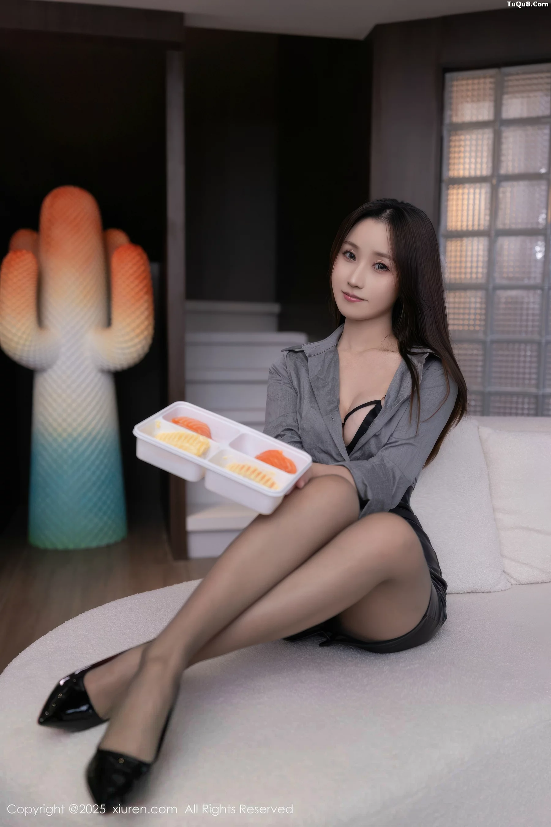 杏子Yada性感灰色衬衫露黑色情趣内衣秀曼妙身姿绝美写真 第 27 张