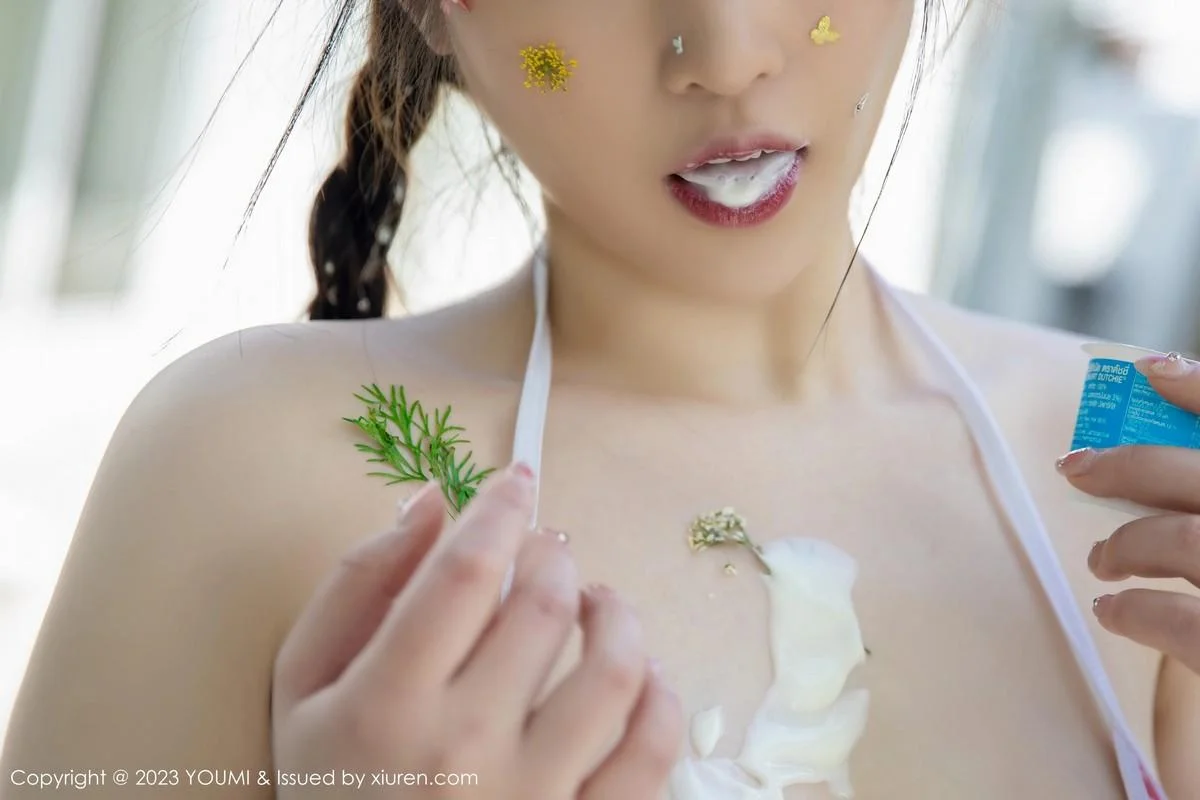 妲己_Toxic泰国旅拍性感粉白比基尼秀美胸肥臀惹火绝美写真 第 59 张
