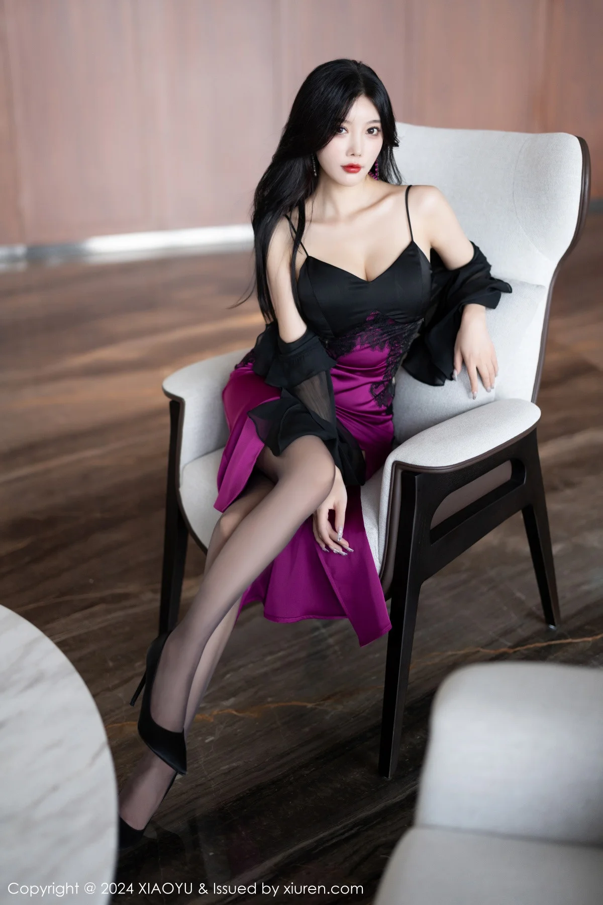 杨晨晨Yome性感吊带裙+黑色情趣服饰秀完美身材绝美写真 第 11 张