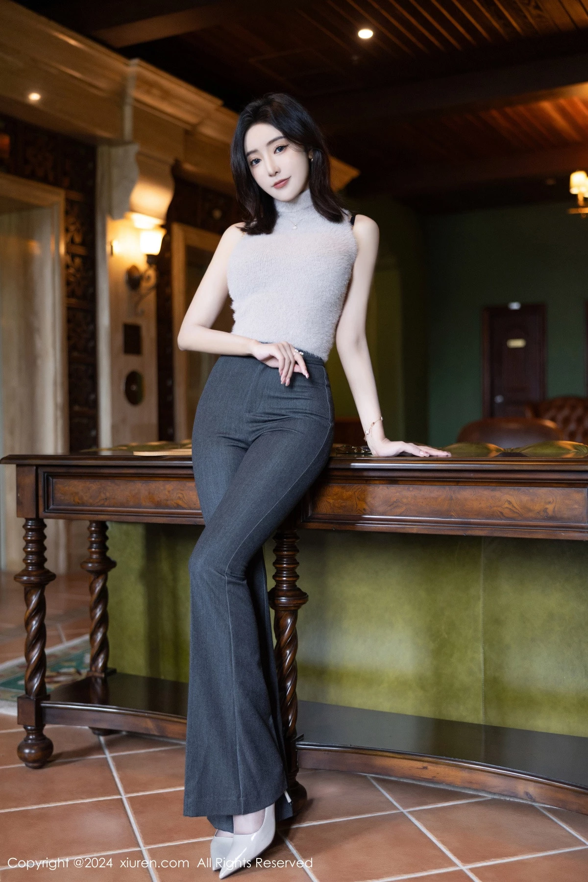 王馨瑶yanni私房性感豹纹内衣配超薄黑丝秀完美身材绝美写真 第 14 张