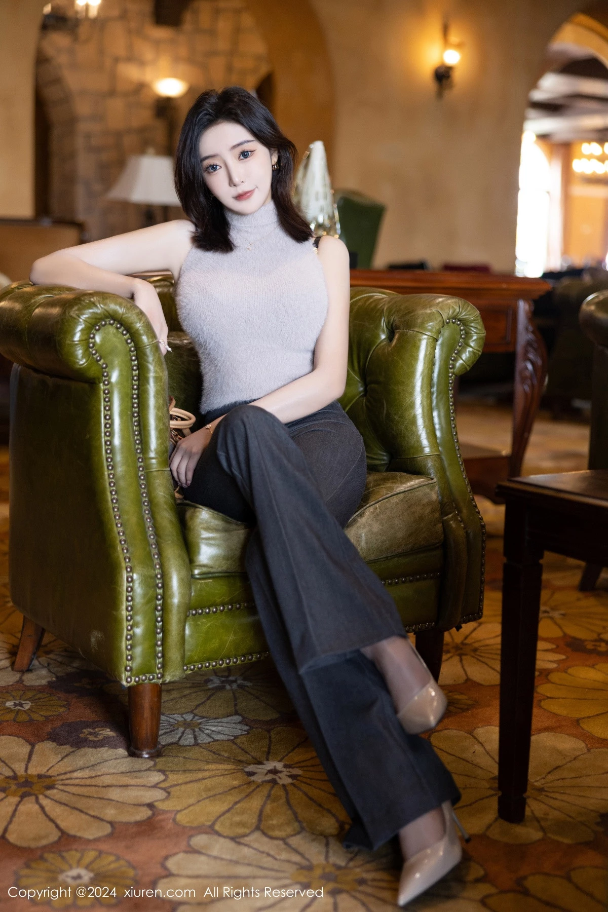 王馨瑶yanni私房性感豹纹内衣配超薄黑丝秀完美身材绝美写真 第 9 张