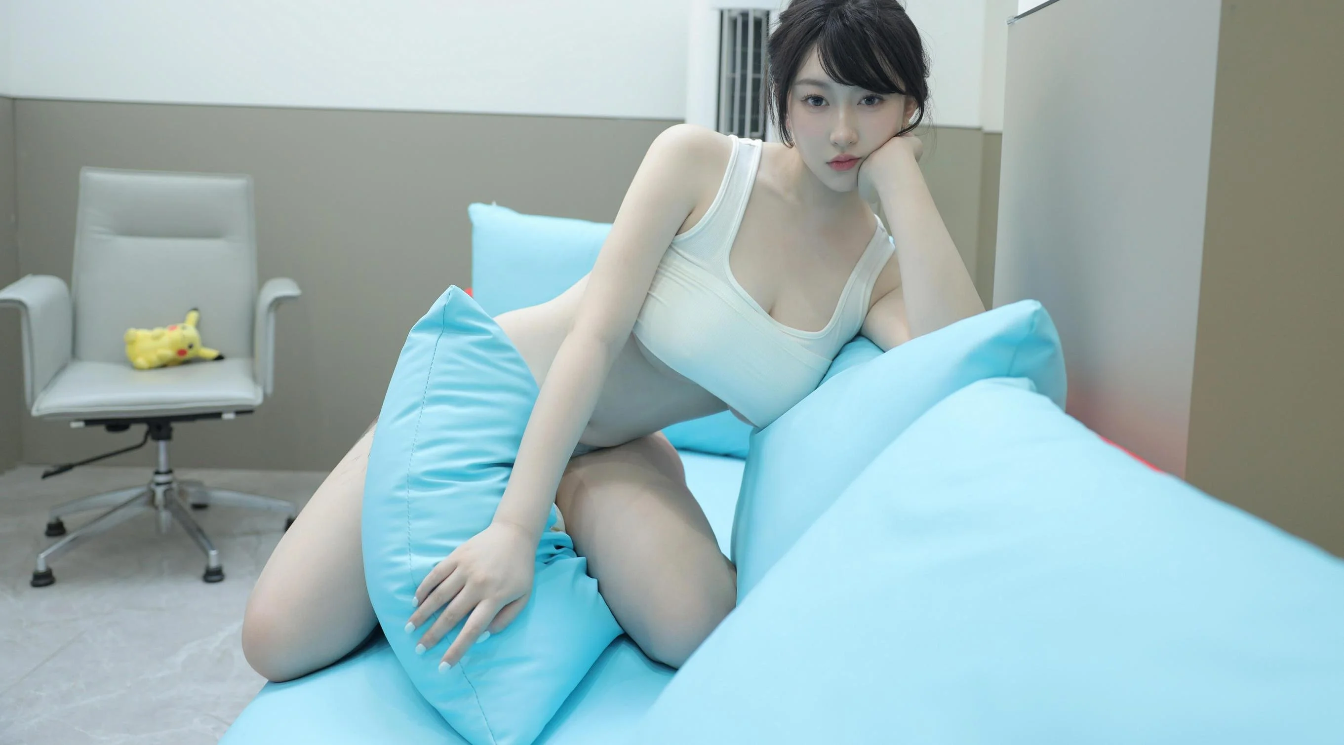 [秀人付费] 李沁恩lrene 诱人私拍福利 居家女友 第 44 张