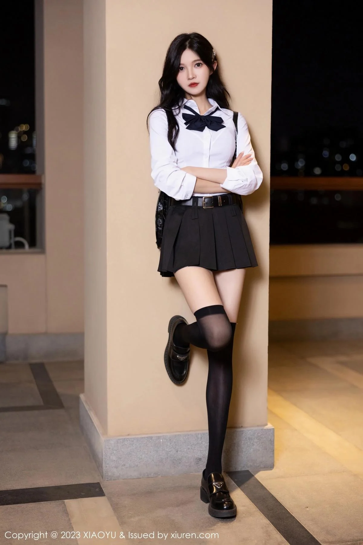 程程程性感白T配黑短裙露黑色蕾丝内衣秀曼妙身姿绝美写真 第 10 张