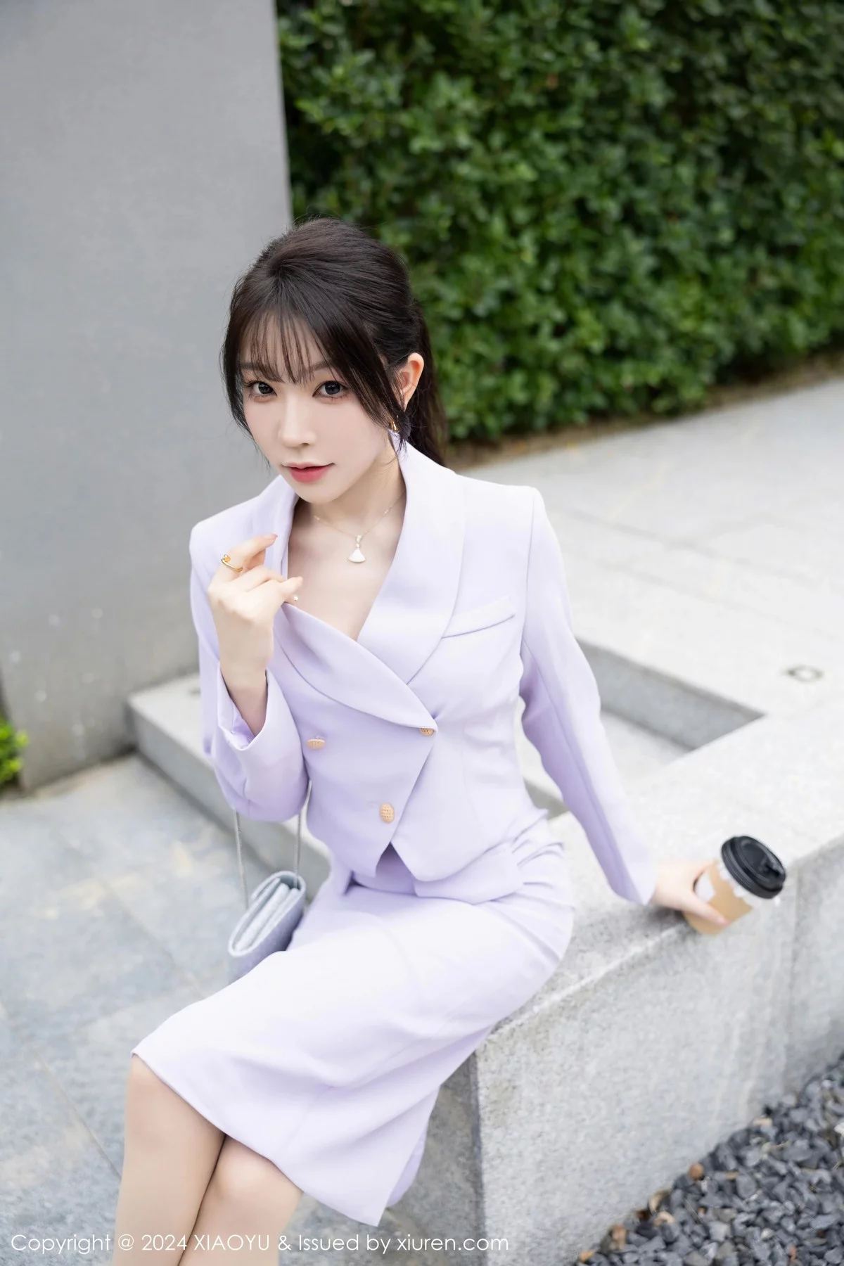 徐莉芝Booty性感淡紫短裙套装露淡紫蕾丝内衣迷人绝美写真 第 22 张