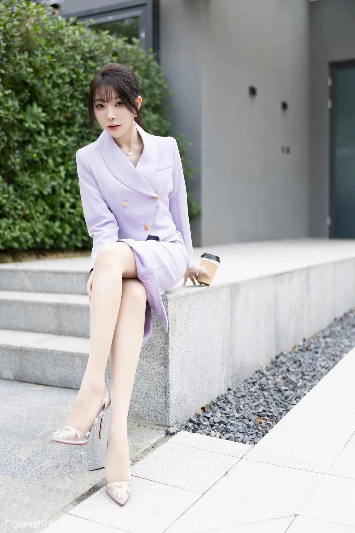 徐莉芝Booty性感淡紫短裙套装露淡紫蕾丝内衣迷人绝美写真 第 25 张