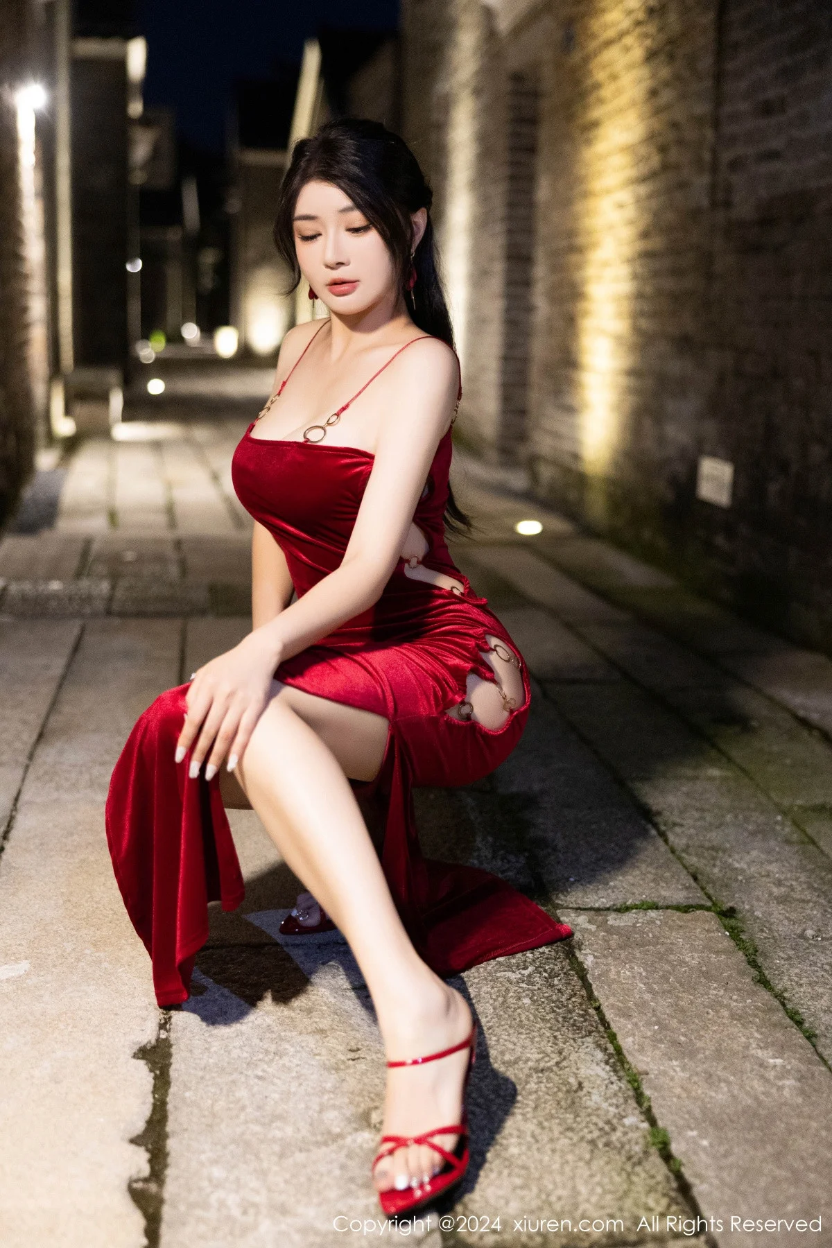凯竹Quinn红色露肩礼裙+红色情趣蕾丝秀曼妙身姿绝美写真 第 30 张