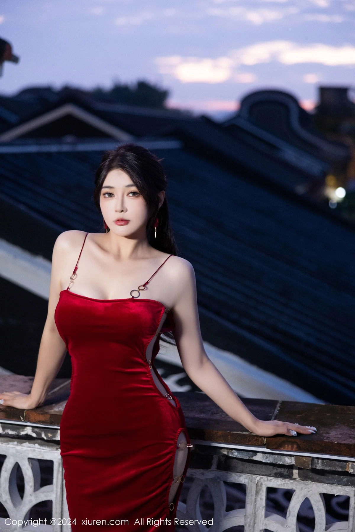 凯竹Quinn红色露肩礼裙+红色情趣蕾丝秀曼妙身姿绝美写真 第 7 张