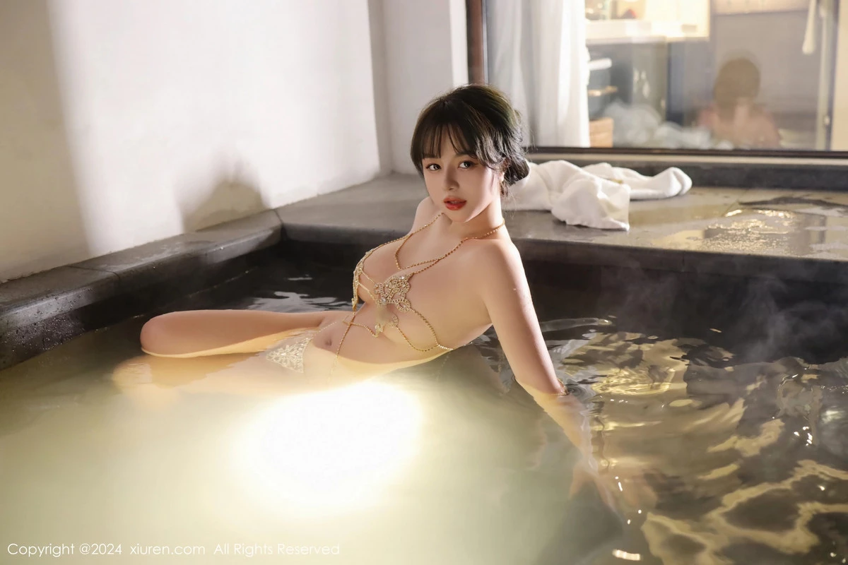 沈思怡室内温泉性感链式情趣服饰秀惹火身材极致绝美写真 第 42 张