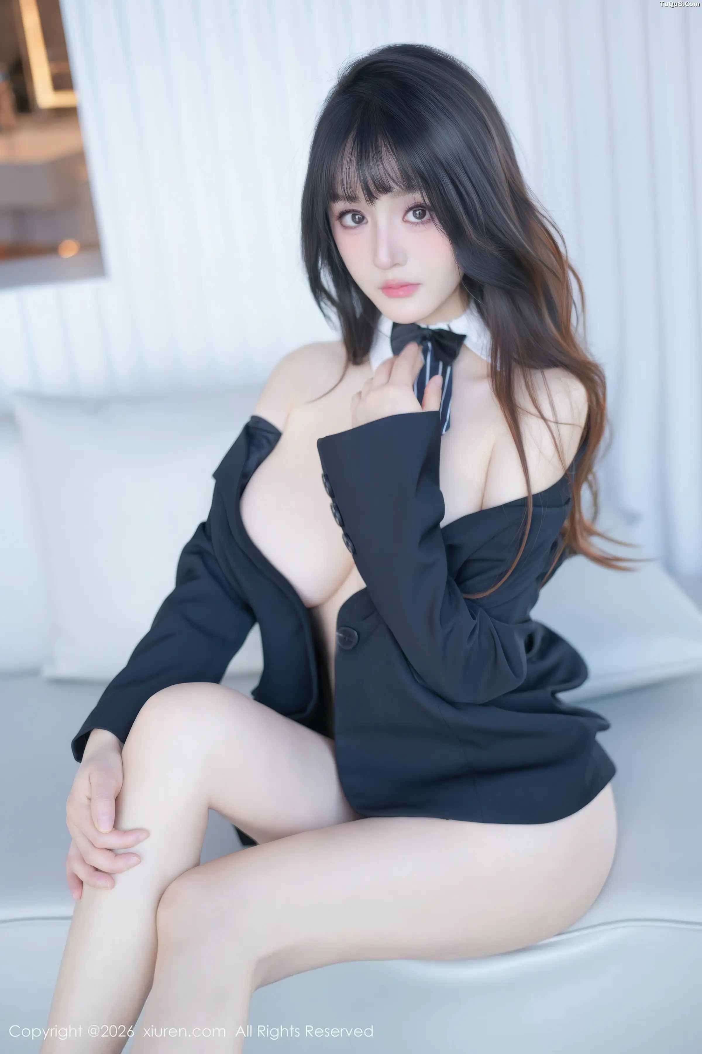 沈南汐RuRu性感黑色西服配开档黑丝秀凹凸身材完美绝美写真 第 72 张