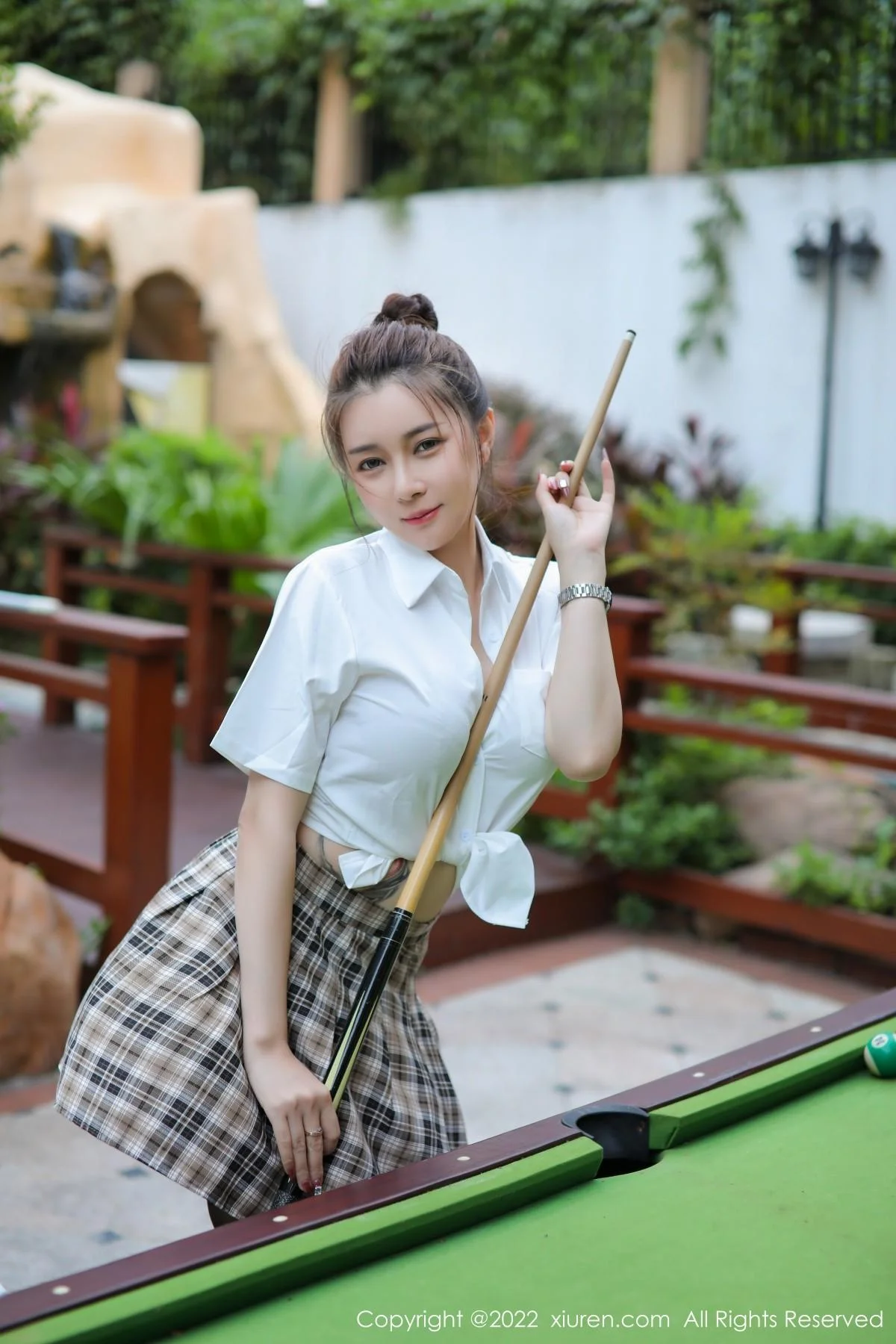 凯竹姐姐绿色长裙配黑丝裤袜+性感白T恤配格子裙迷人写真 第 31 张