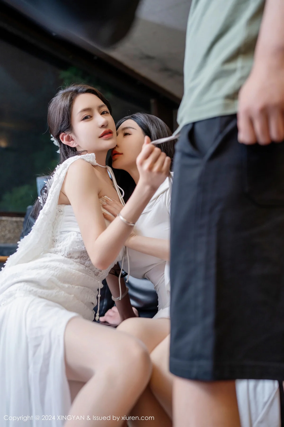 合集林幼一＆潘思沁性感白色连衣裙秀丰满身材绝美写真 第 15 张