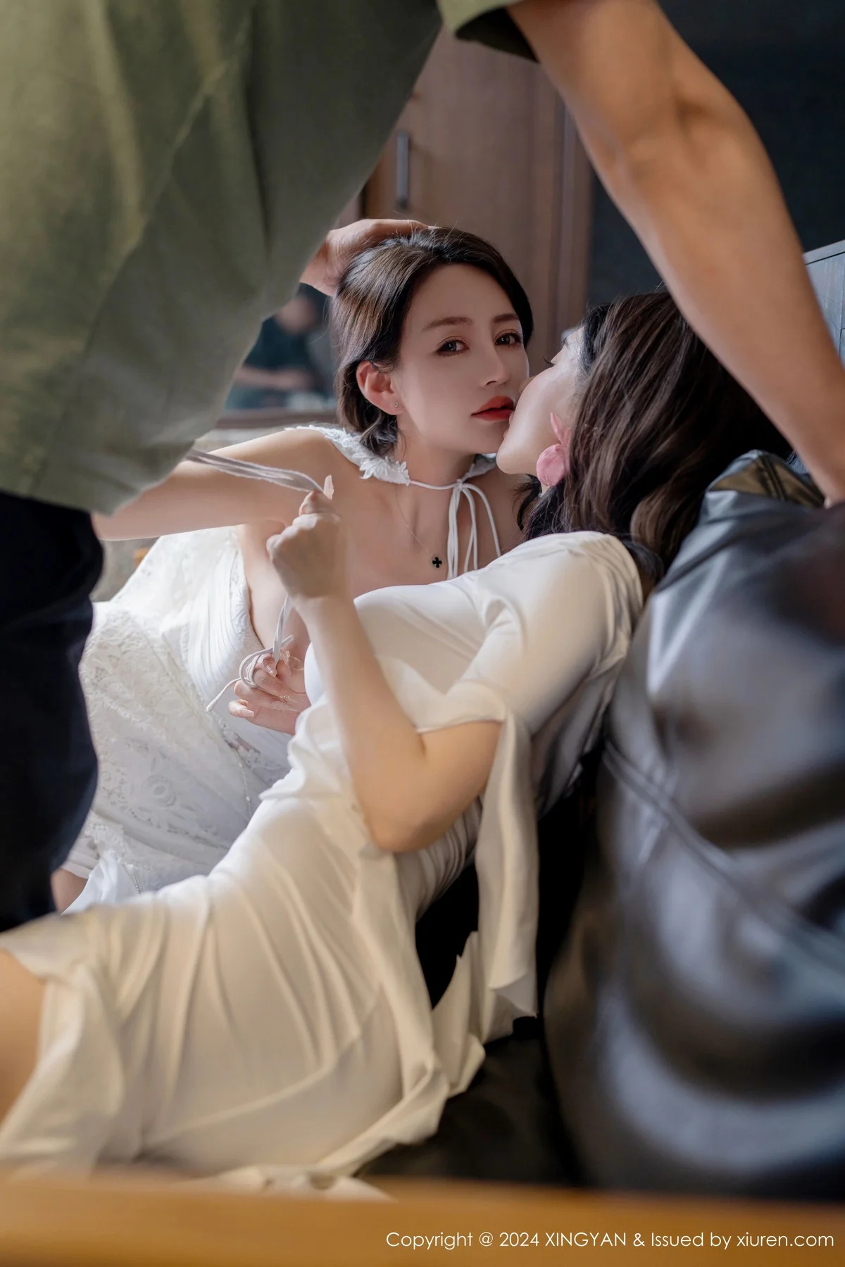 合集林幼一＆潘思沁性感白色连衣裙秀丰满身材绝美写真 第 39 张