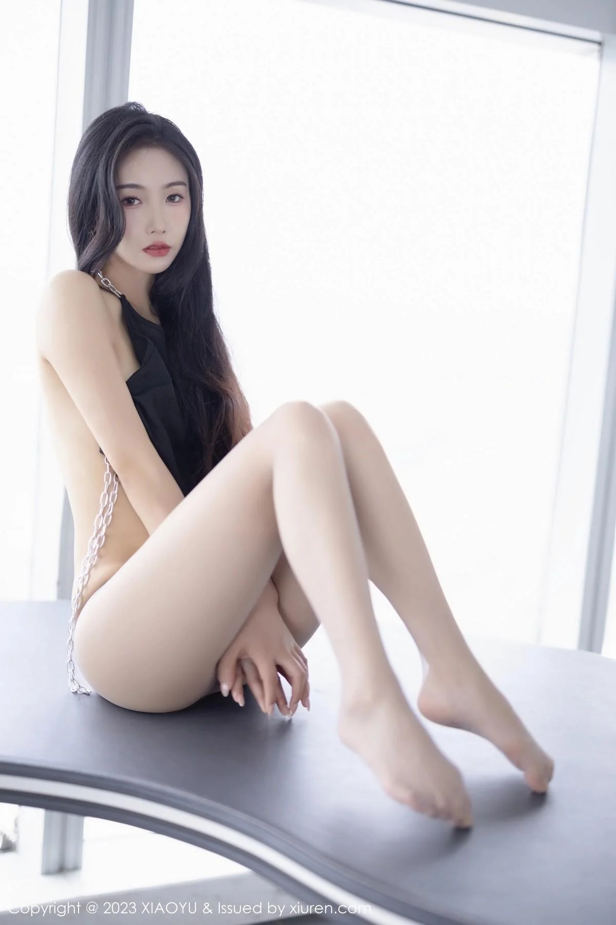 苏苏阿黑色上衣配超短牛仔裤超薄灰丝秀曼妙身姿绝美写真 第 140 张