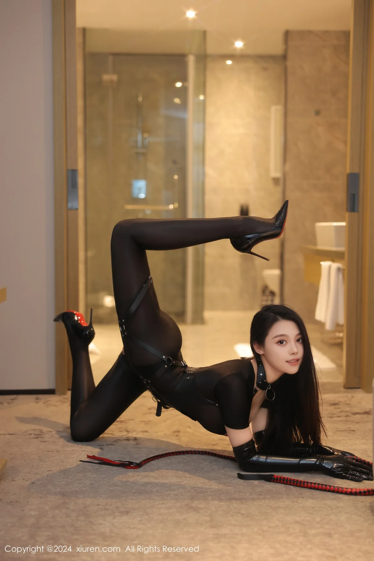 清妙性感黑色轻透连体丝袜配黑色内裤秀翘臀美腿绝美写真 第 87 张