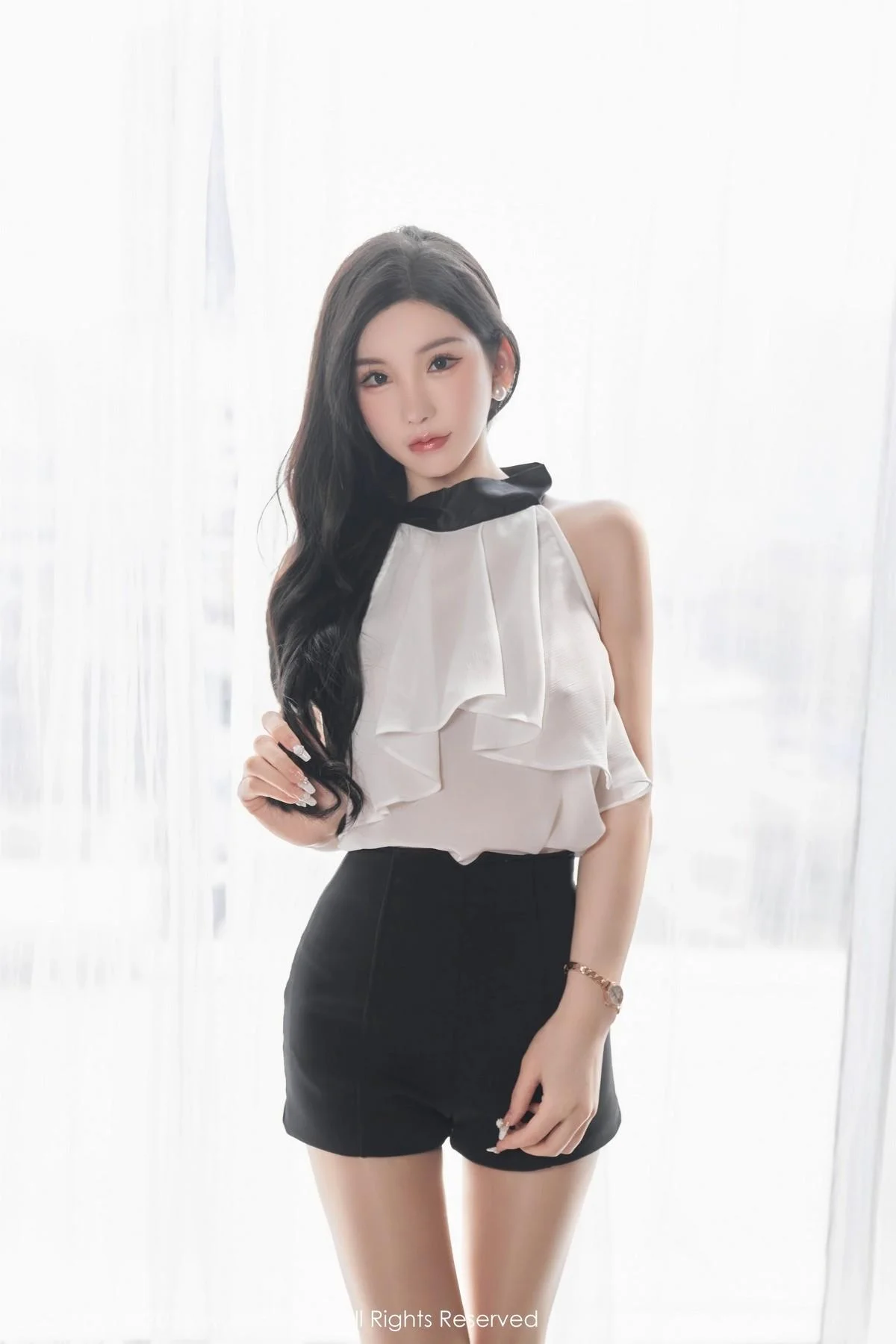 周于希Sally澳门旅拍白色薄纱服饰配超薄肉丝撩人绝美写真 第 15 张