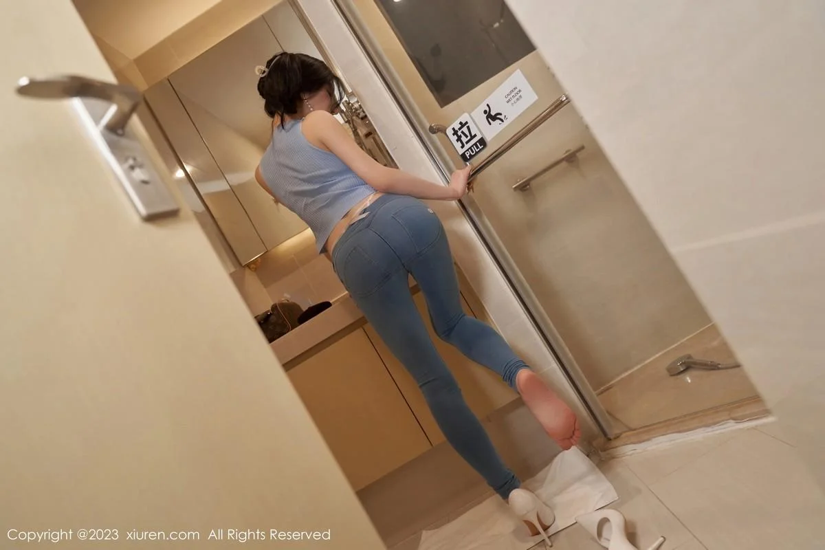 周于希Sally私房性感蕾丝薄纱睡裙秀完美身材惹火绝美写真 第 20 张