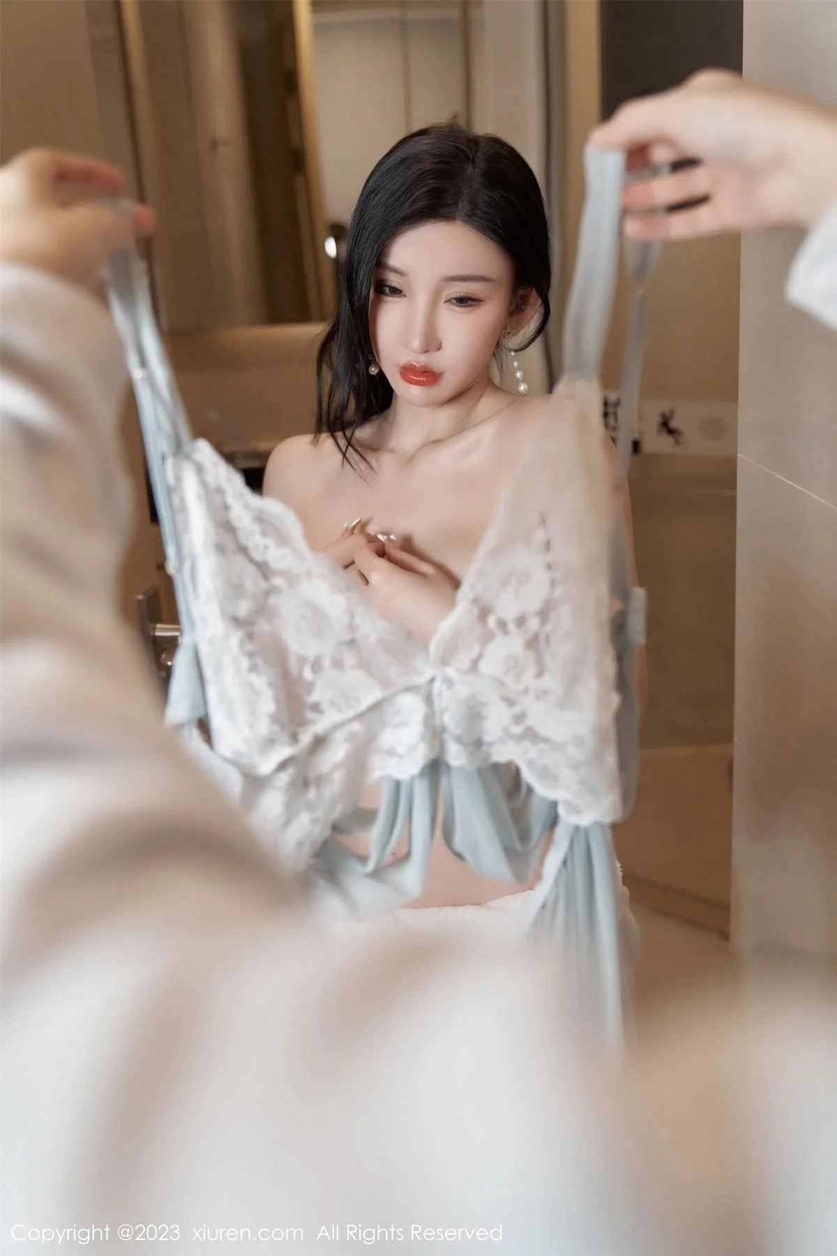 周于希Sally私房性感蕾丝薄纱睡裙秀完美身材惹火绝美写真 第 58 张