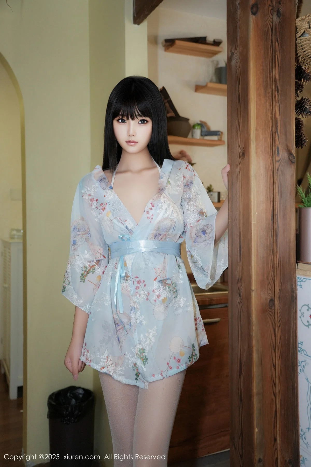 姚若兮vay性感浅绿碎花情趣裙配白丝裤袜秀曼妙身姿绝美写真 第 8 张