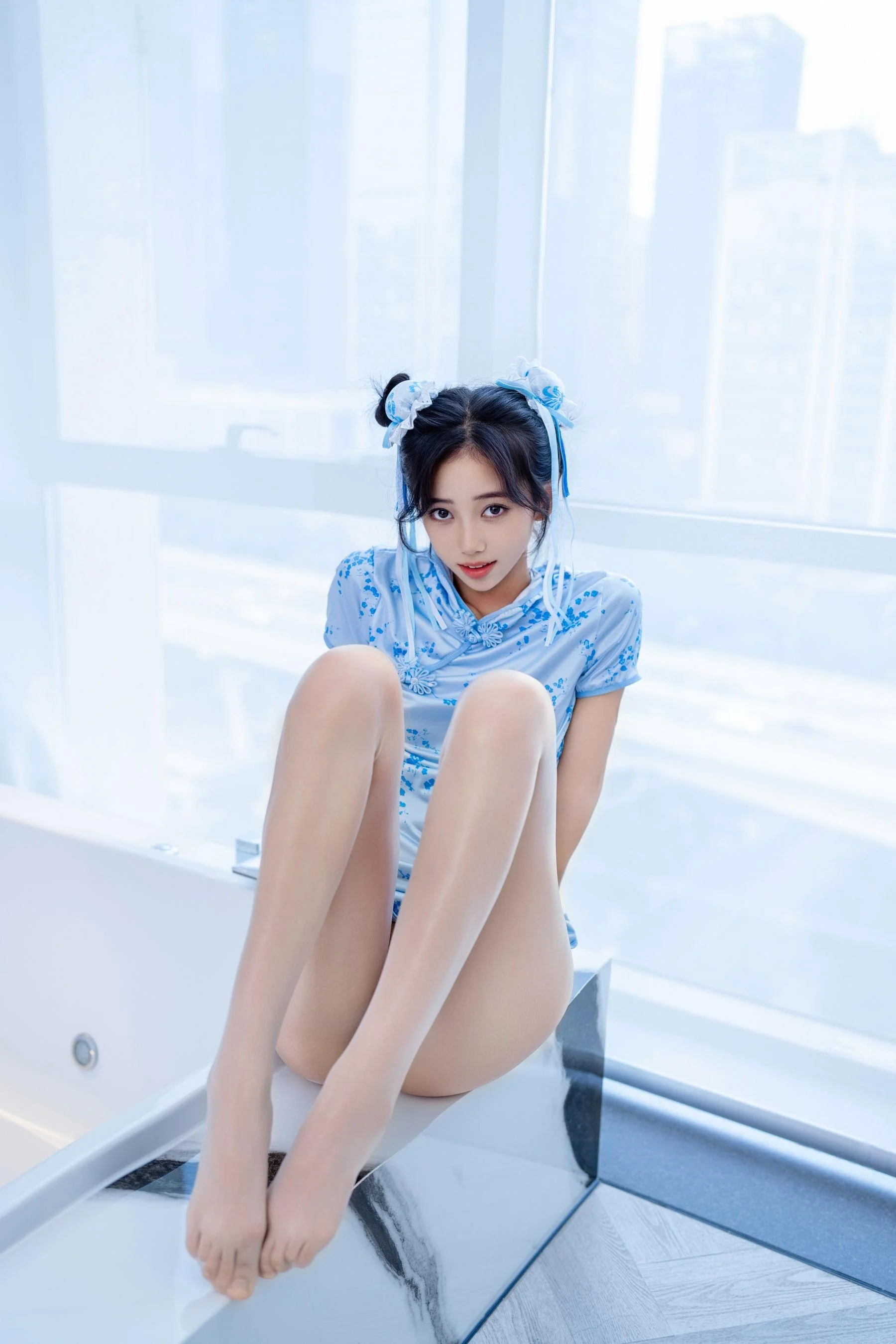 [秀人付费] 时安安 诱人私拍福利 春丽 第 128 张